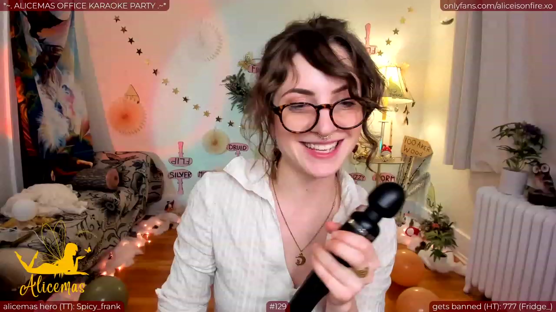 Gallery image thumbnail from aliceisonfire's myfreecams stream on, 12/23/2023, 07:27 image 8 of 20