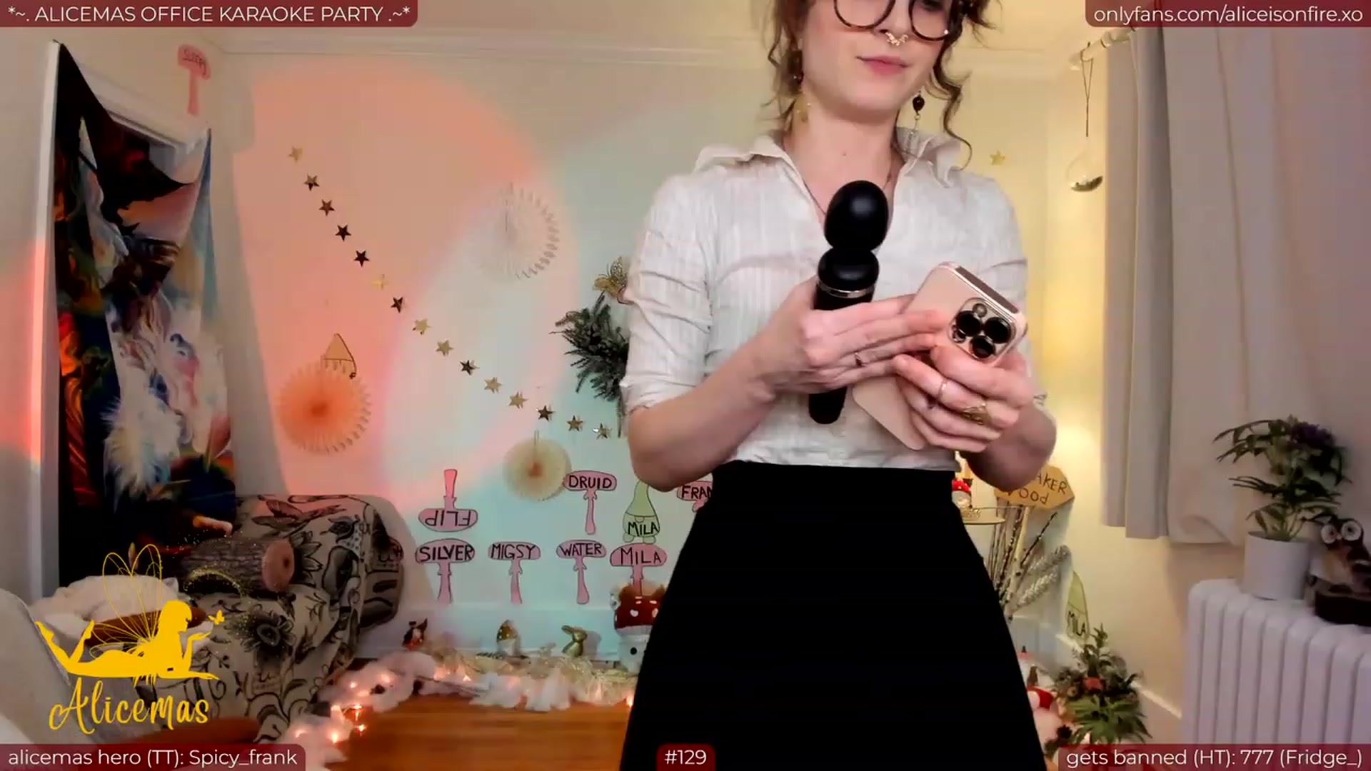 Gallery image thumbnail from aliceisonfire's myfreecams stream on, 12/23/2023, 07:27 image 2 of 20