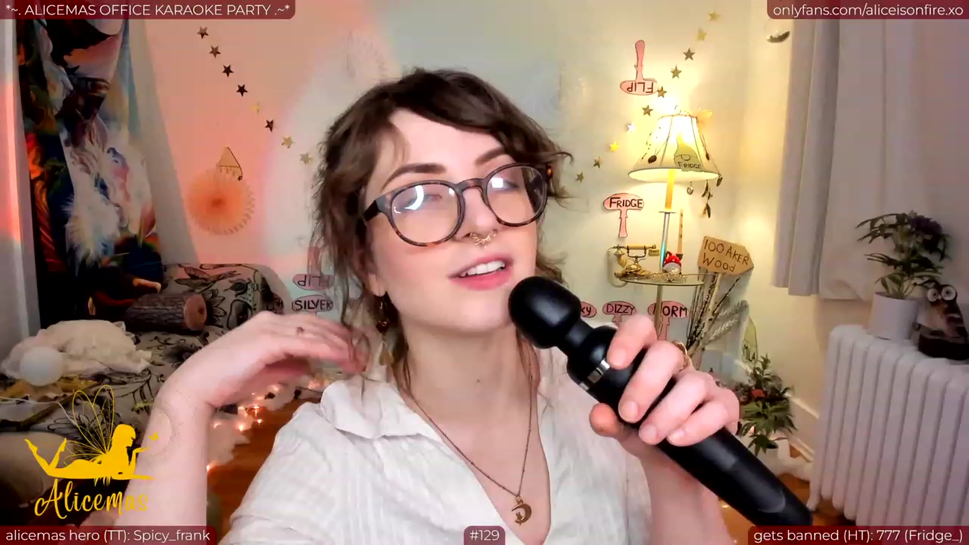 Gallery image thumbnail from aliceisonfire's myfreecams stream on, 12/23/2023, 07:27 image 6 of 20