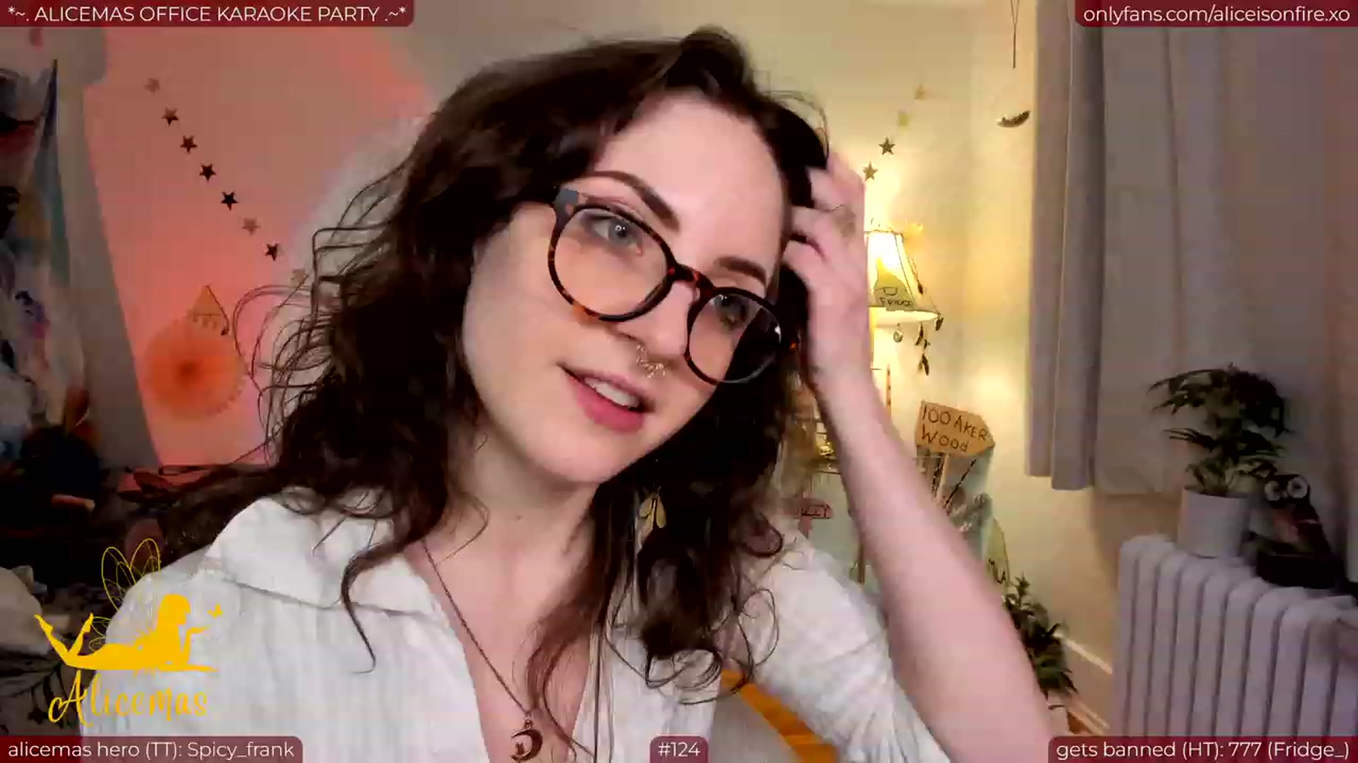 Gallery image thumbnail from aliceisonfire's myfreecams stream on, 12/23/2023, 10:48 image 17 of 20