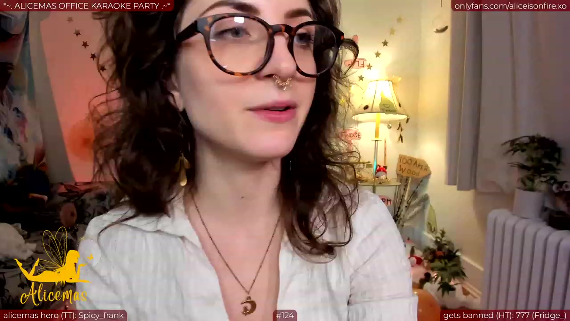 Gallery image thumbnail from aliceisonfire's myfreecams stream on, 12/23/2023, 10:48 image 16 of 20