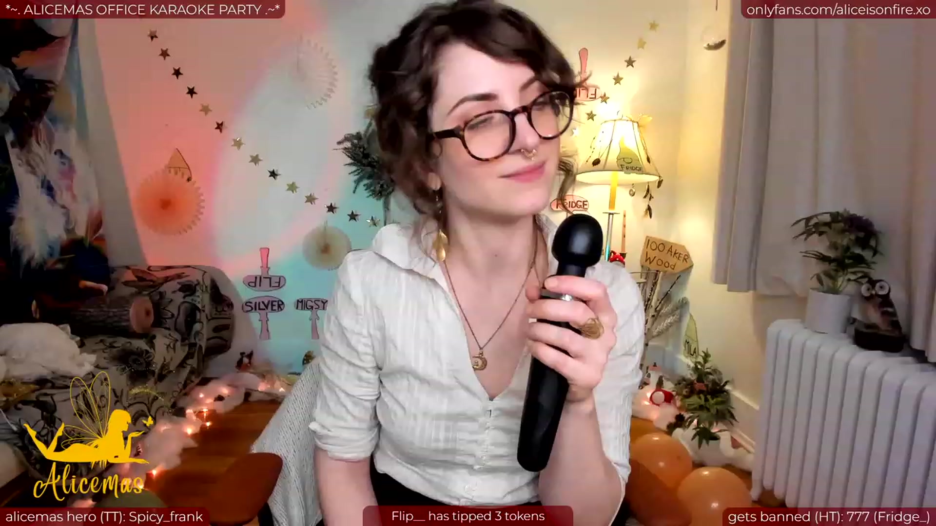 Gallery image thumbnail from aliceisonfire's myfreecams stream on, 12/23/2023, 10:48 image 7 of 20
