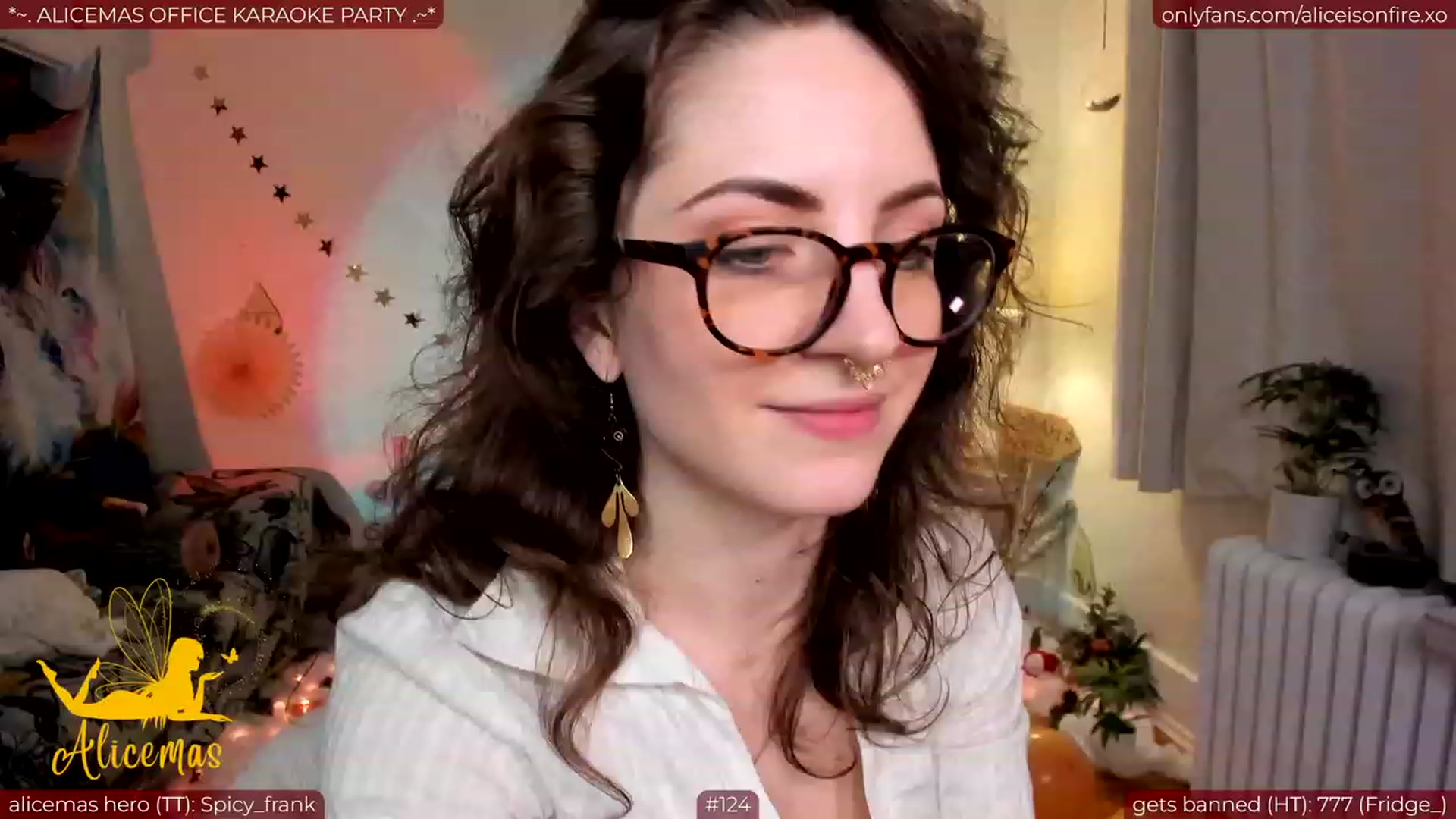 Gallery image thumbnail from aliceisonfire's myfreecams stream on, 12/23/2023, 10:48 image 15 of 20