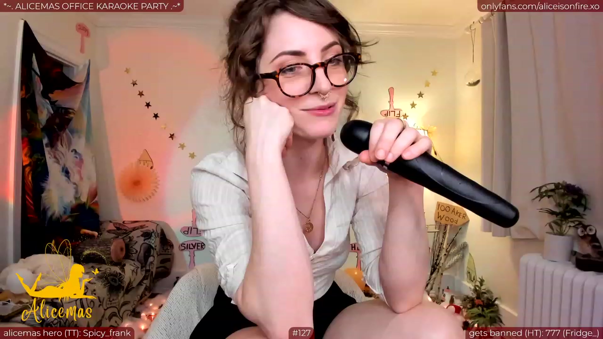 Gallery image thumbnail from aliceisonfire's myfreecams stream on, 12/23/2023, 10:48 image 2 of 20