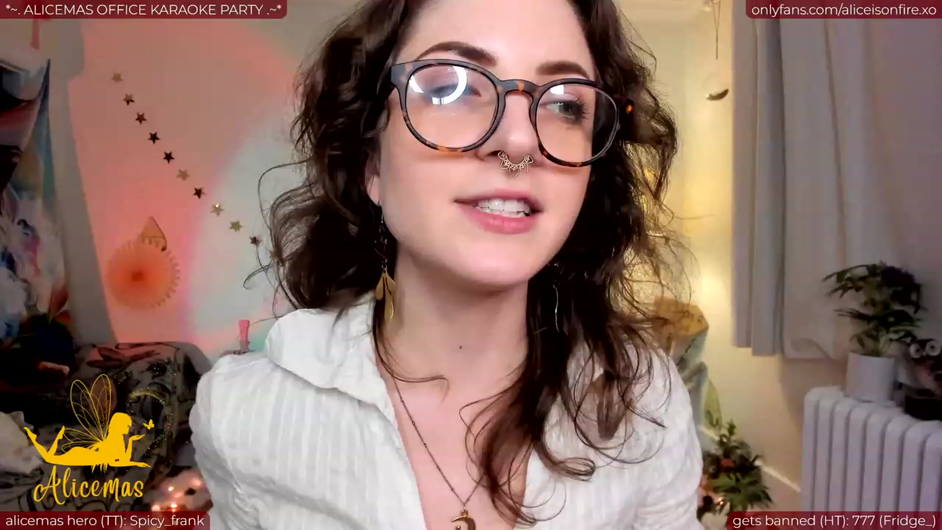 Gallery image thumbnail from aliceisonfire's myfreecams stream on, 12/23/2023, 10:48 image 13 of 20