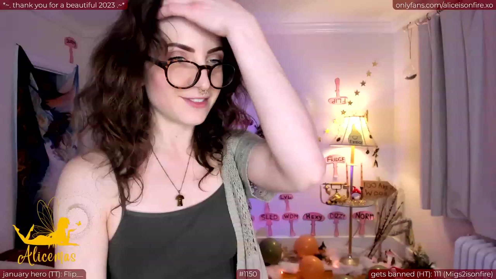 Gallery image thumbnail from aliceisonfire's myfreecams stream on, 01/04/2024, 06:00 image 18 of 20