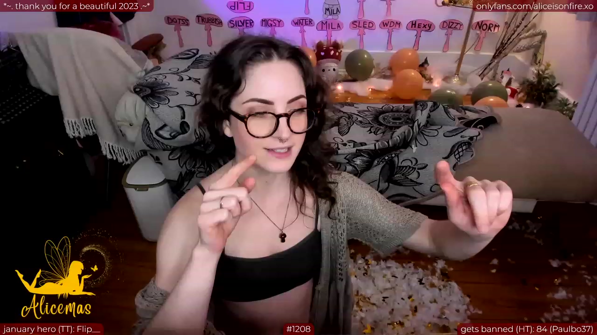 Gallery image thumbnail from aliceisonfire's myfreecams stream on, 01/04/2024, 06:00 image 7 of 20