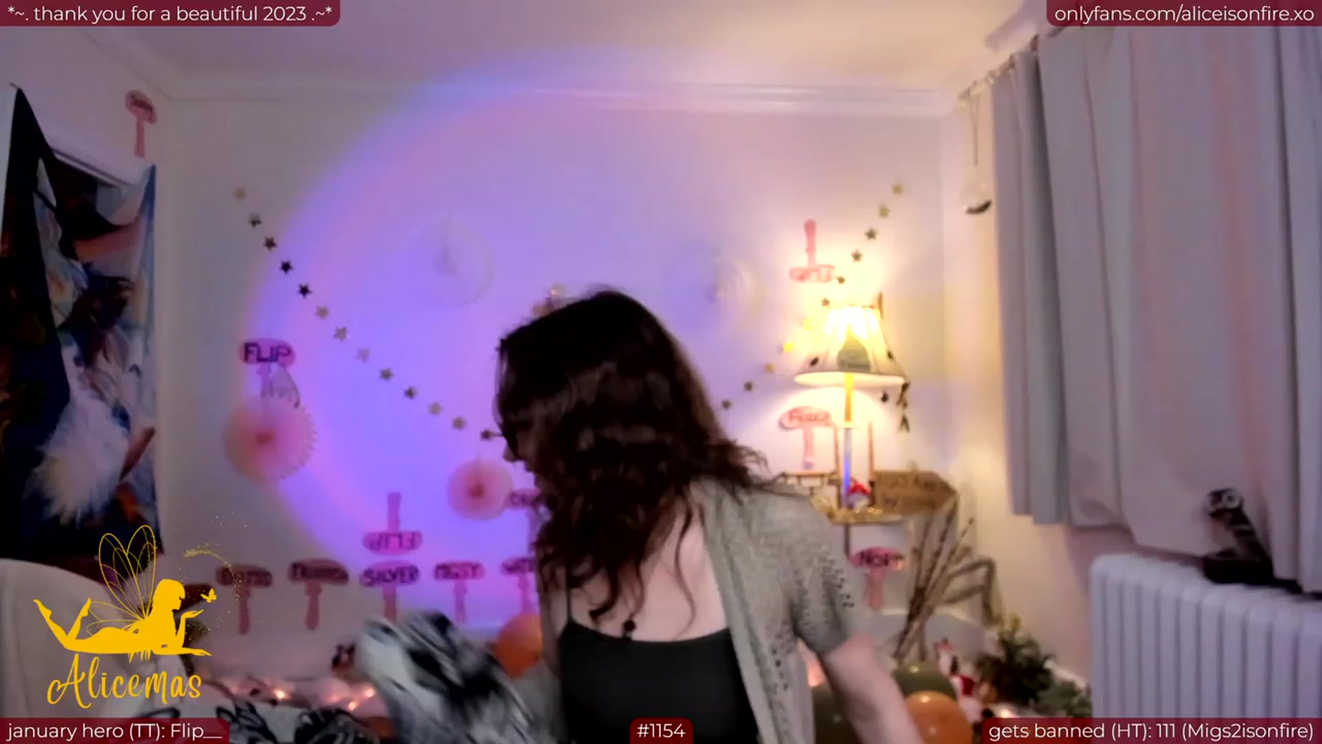 Gallery image thumbnail from aliceisonfire's myfreecams stream on, 01/04/2024, 06:00 image 20 of 20