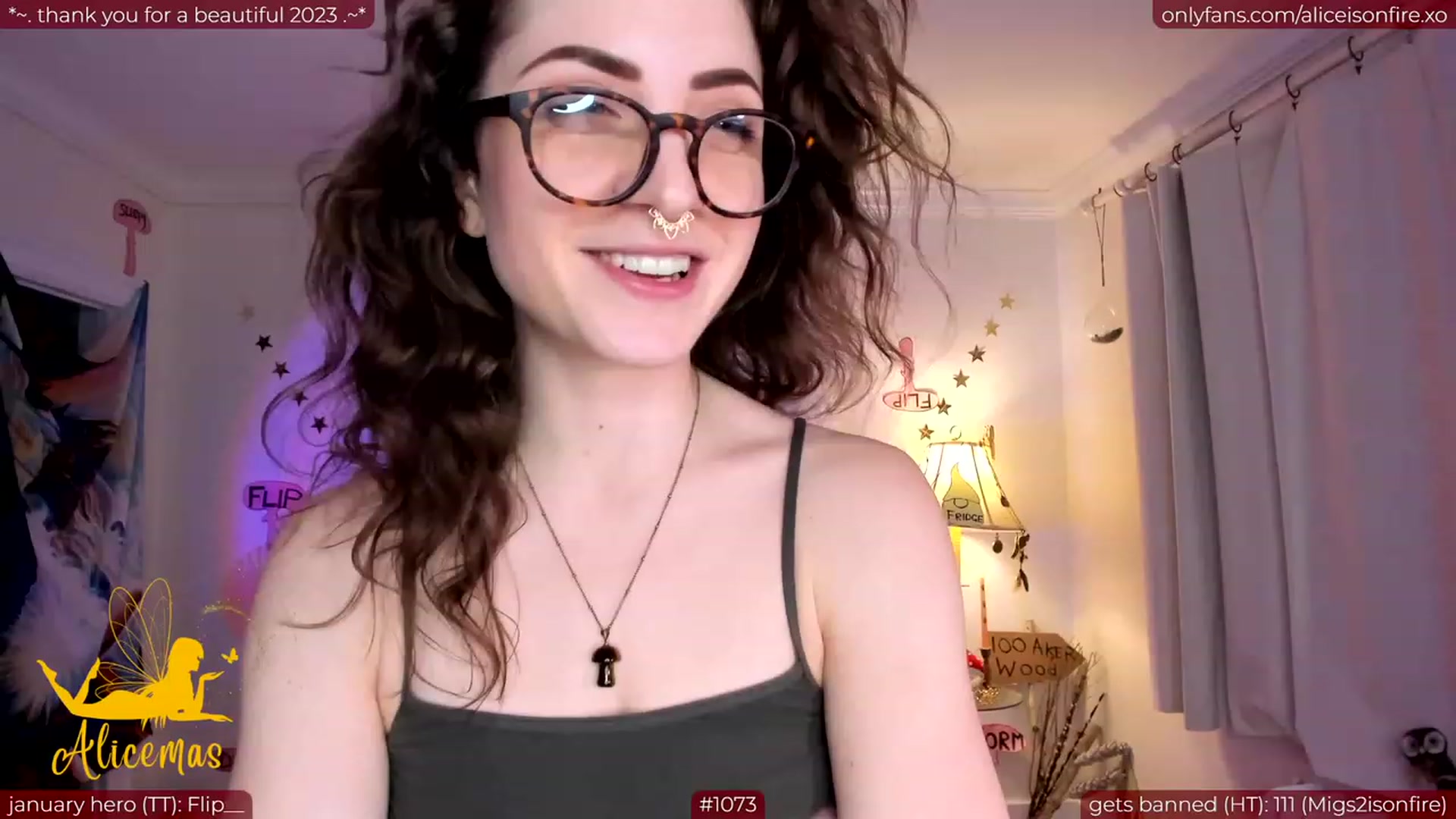 Gallery image thumbnail from aliceisonfire's myfreecams stream on, 01/04/2024, 07:17 image 19 of 20