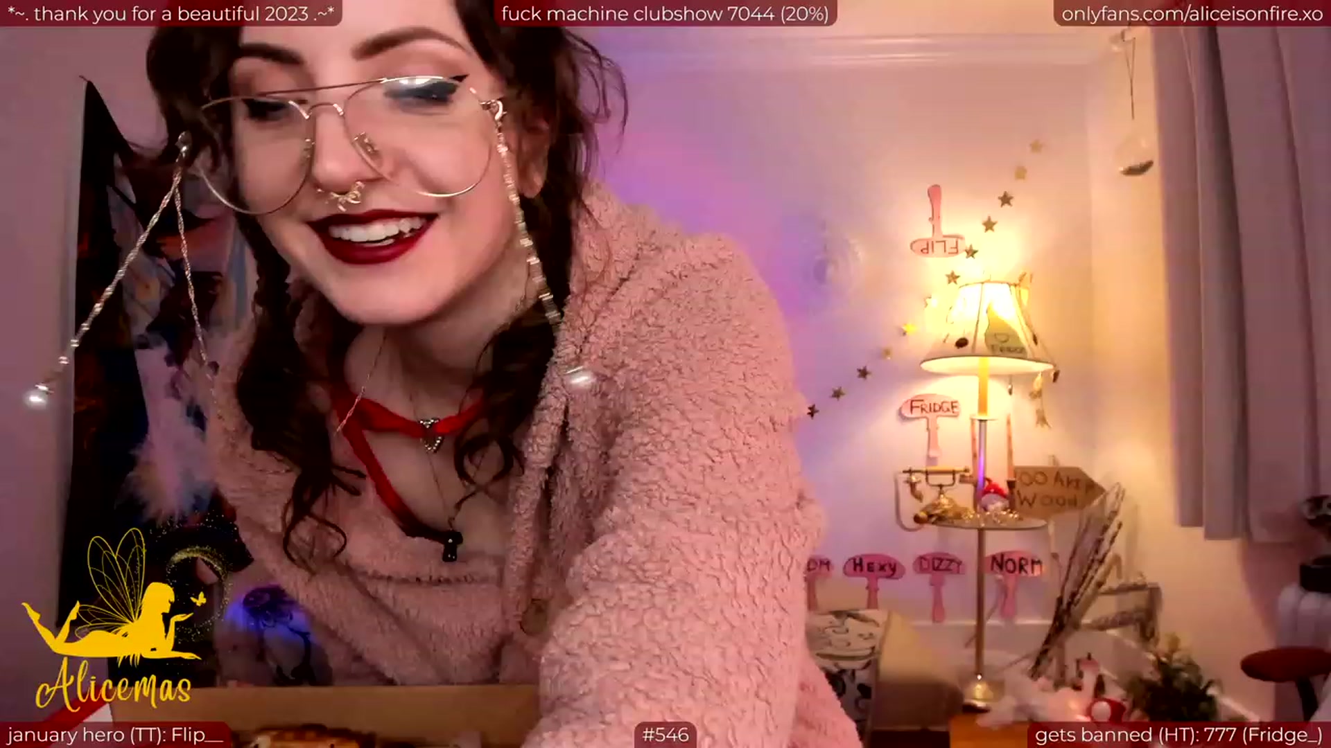 Gallery image thumbnail from aliceisonfire's myfreecams stream on, 01/06/2024, 07:07 image 11 of 20