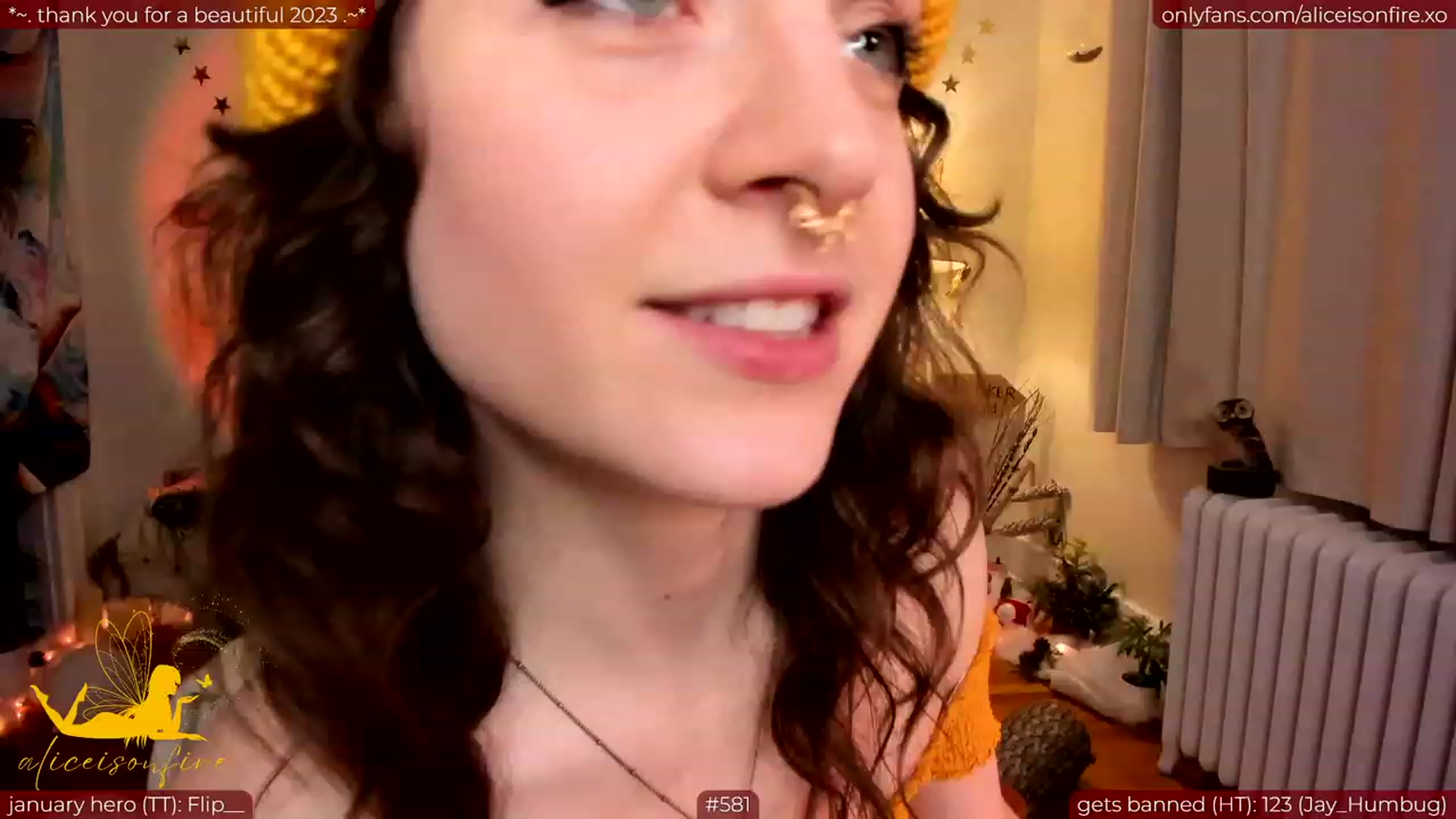 Gallery image thumbnail from aliceisonfire's myfreecams stream on, 01/08/2024, 08:25 image 5 of 20