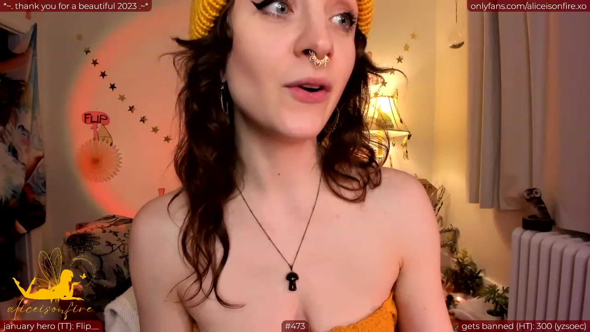 Gallery image thumbnail from aliceisonfire's myfreecams stream on, 01/08/2024, 08:25 image 13 of 20