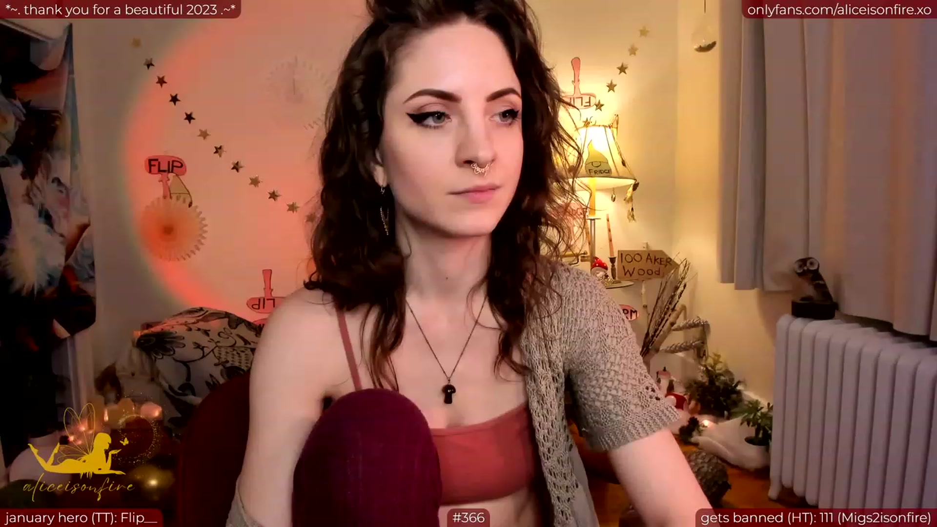 Gallery image thumbnail from aliceisonfire's myfreecams stream on, 01/09/2024, 06:55 image 15 of 20