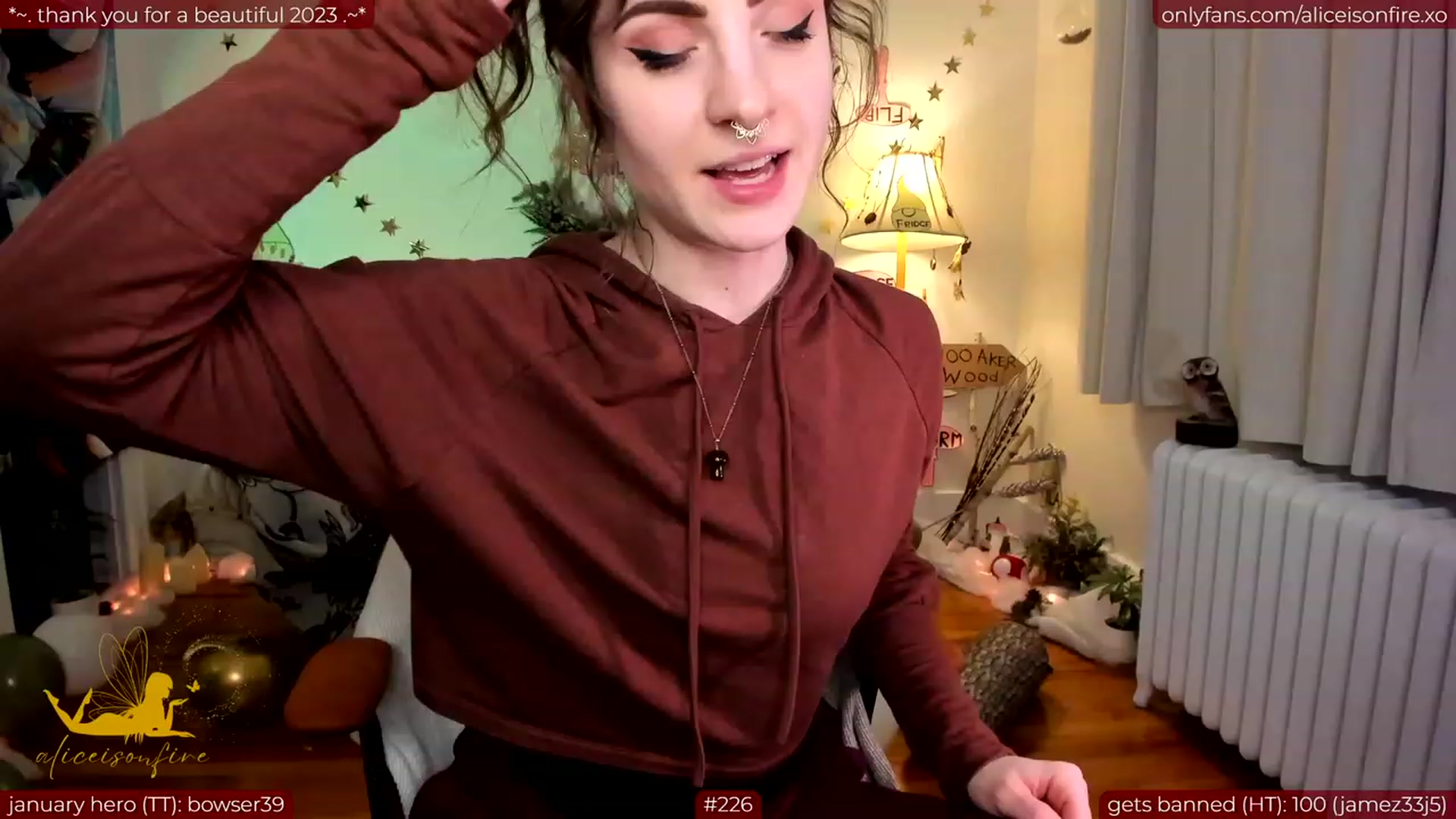 Gallery image thumbnail from aliceisonfire's myfreecams stream on, 01/10/2024, 06:59 image 19 of 20