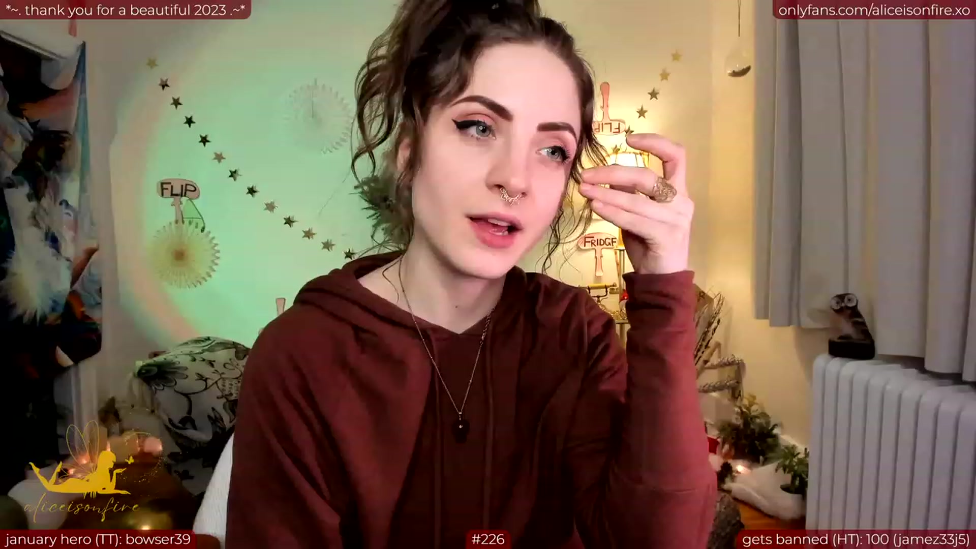 Gallery image thumbnail from aliceisonfire's myfreecams stream on, 01/10/2024, 06:59 image 9 of 20