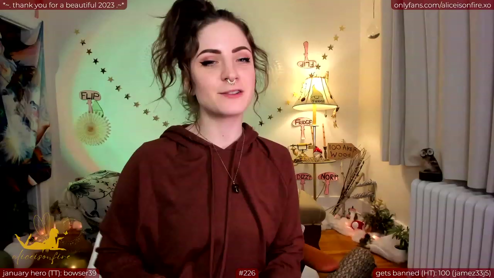 Gallery image thumbnail from aliceisonfire's myfreecams stream on, 01/10/2024, 06:59 image 14 of 20