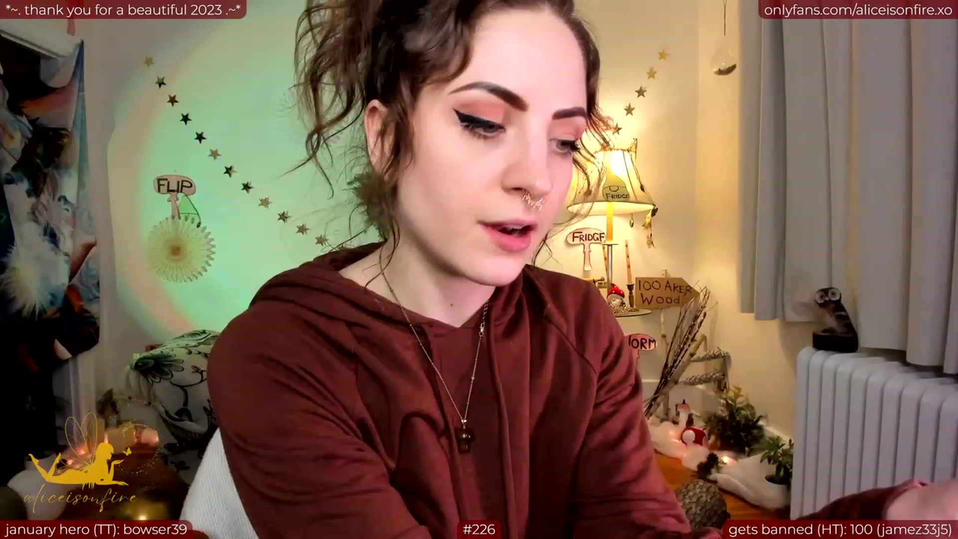 Gallery image thumbnail from aliceisonfire's myfreecams stream on, 01/10/2024, 06:59 image 4 of 20