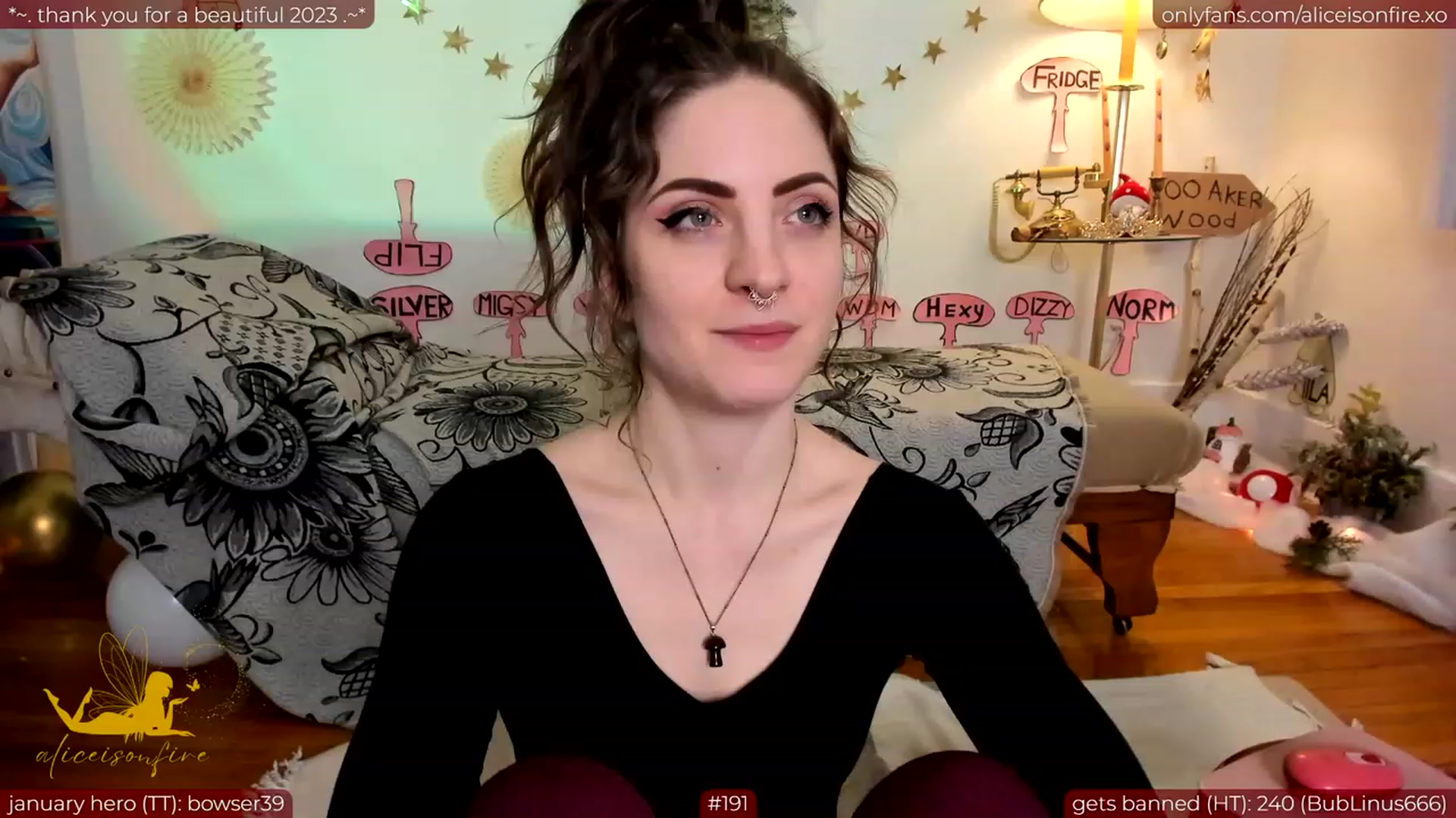 Gallery image thumbnail from aliceisonfire's myfreecams stream on, 01/10/2024, 10:22 image 20 of 20