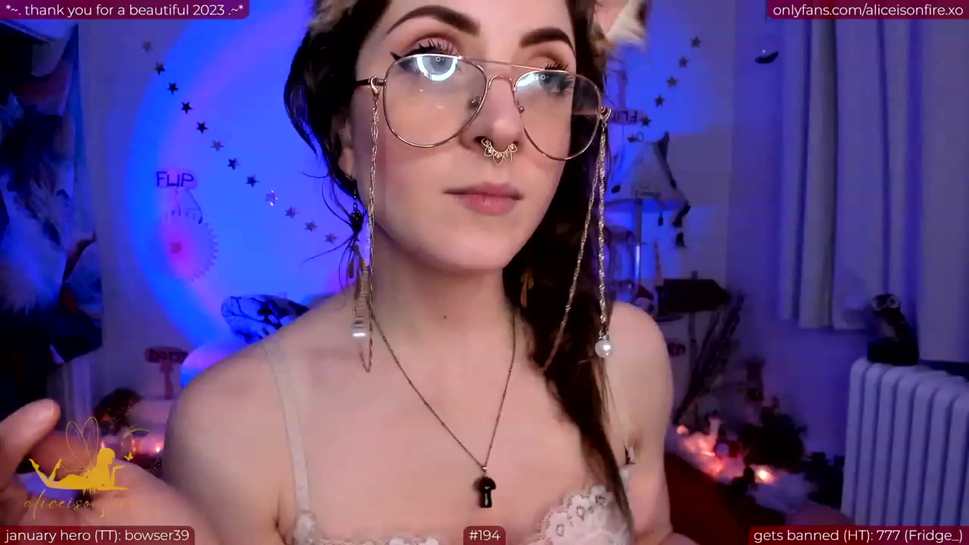 Gallery image thumbnail from aliceisonfire's myfreecams stream on, 01/13/2024, 07:53 image 7 of 20