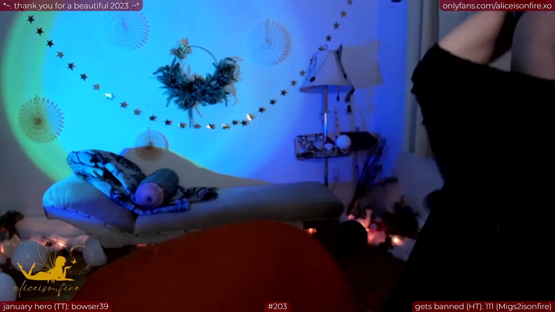 Gallery image thumbnail from aliceisonfire's myfreecams stream on, 01/16/2024, 04:58 image 3 of 20