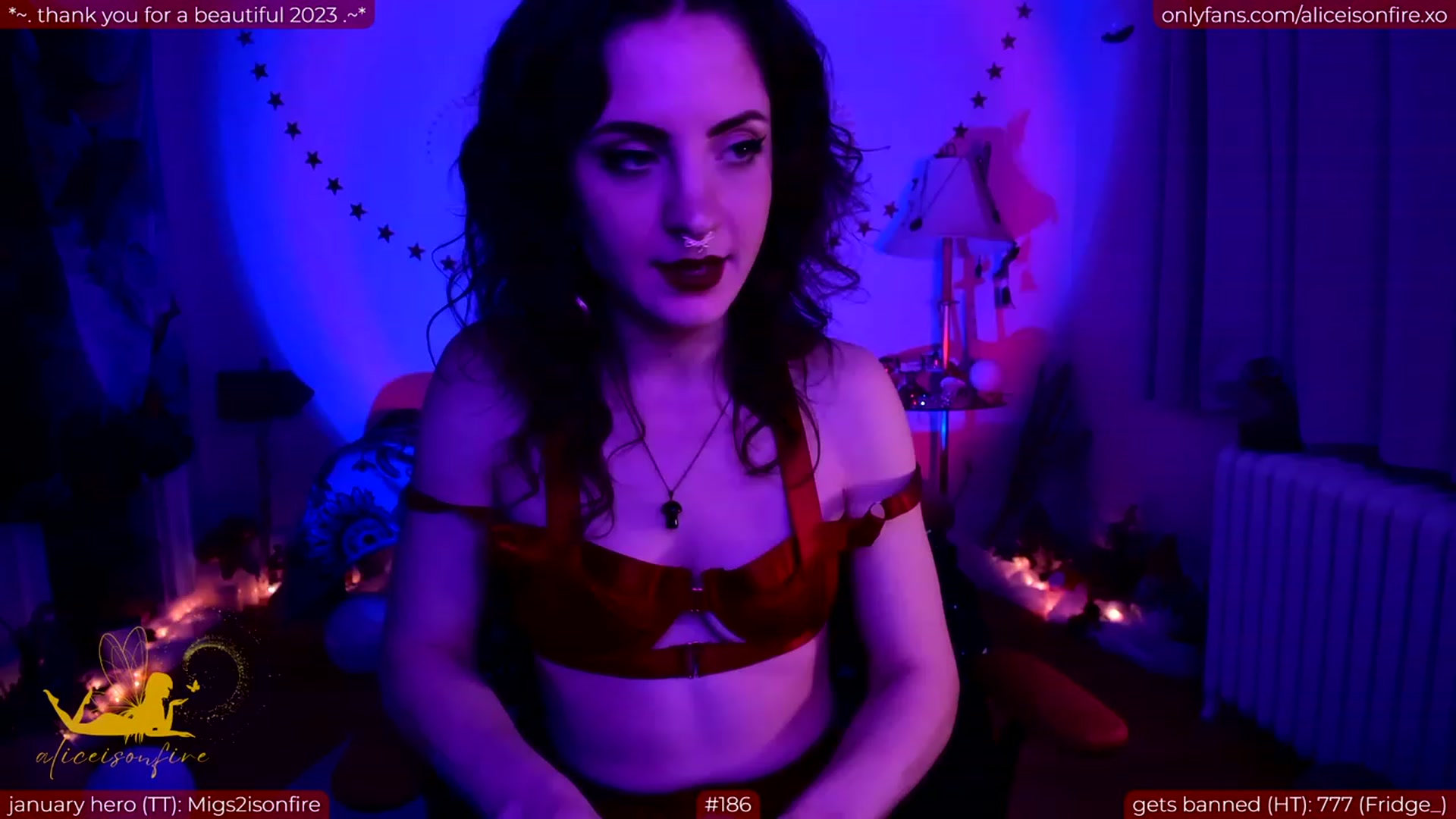 Gallery image thumbnail from aliceisonfire's myfreecams stream on, 01/20/2024, 11:27 image 16 of 20