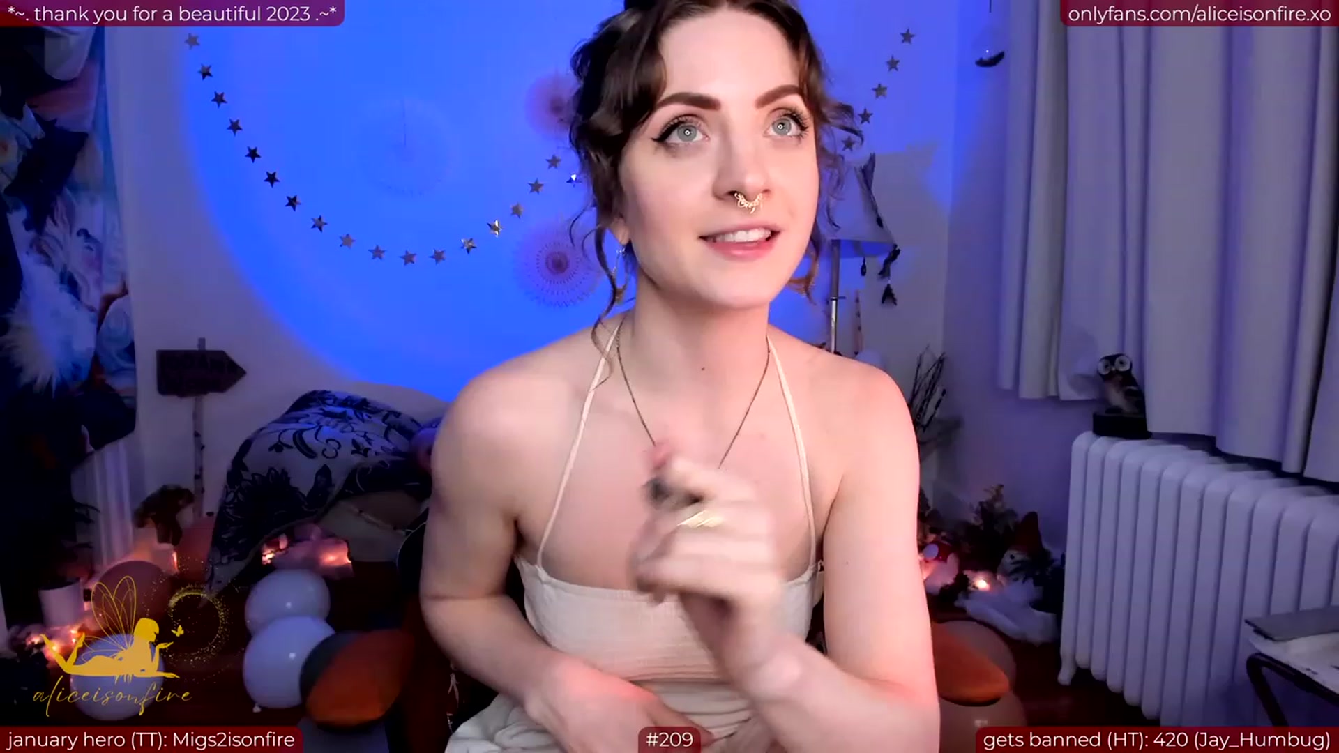 Gallery image thumbnail from aliceisonfire's myfreecams stream on, 01/23/2024, 07:08 image 8 of 20