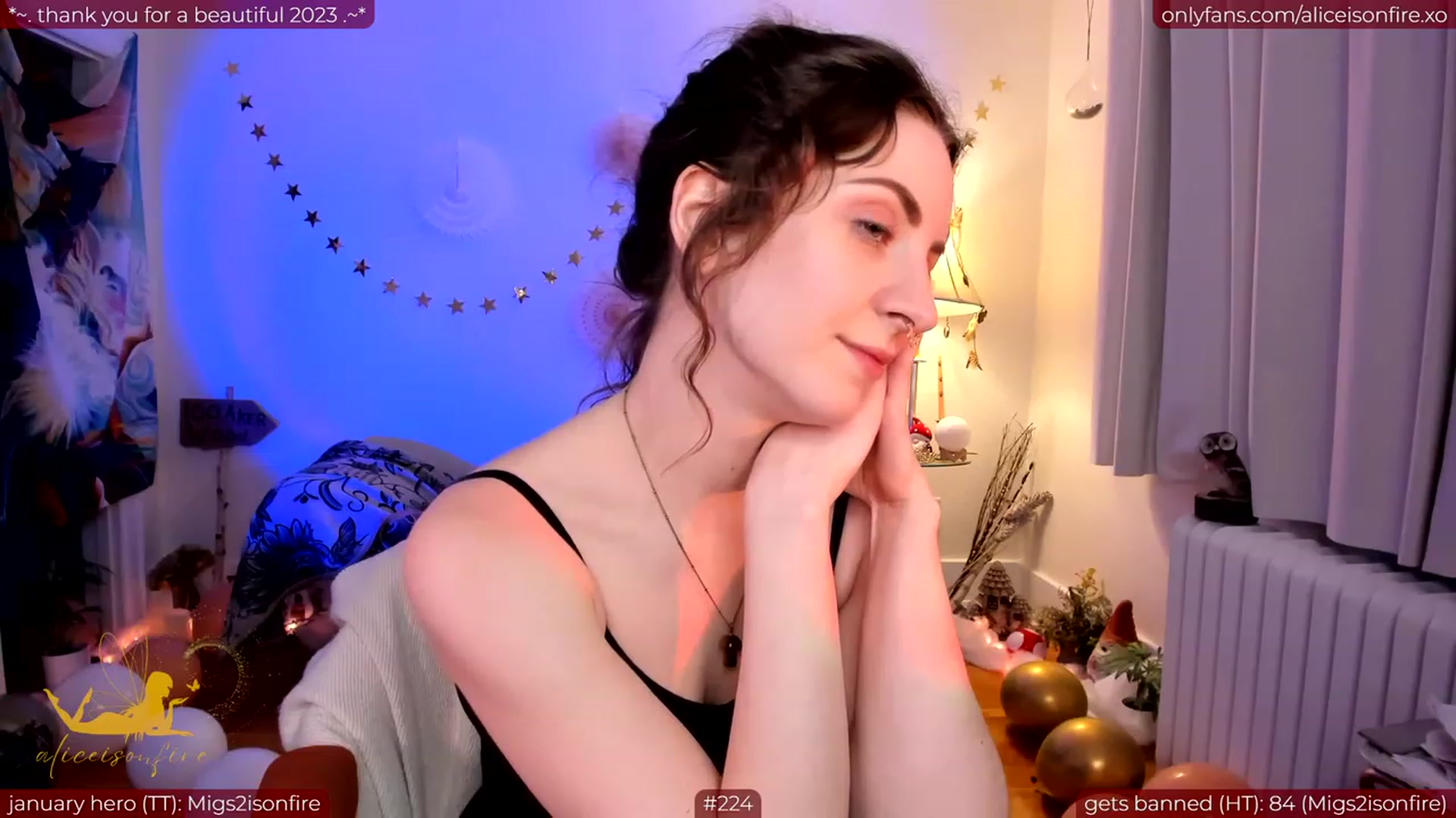 Gallery image thumbnail from aliceisonfire's myfreecams stream on, 01/24/2024, 06:43 image 14 of 20
