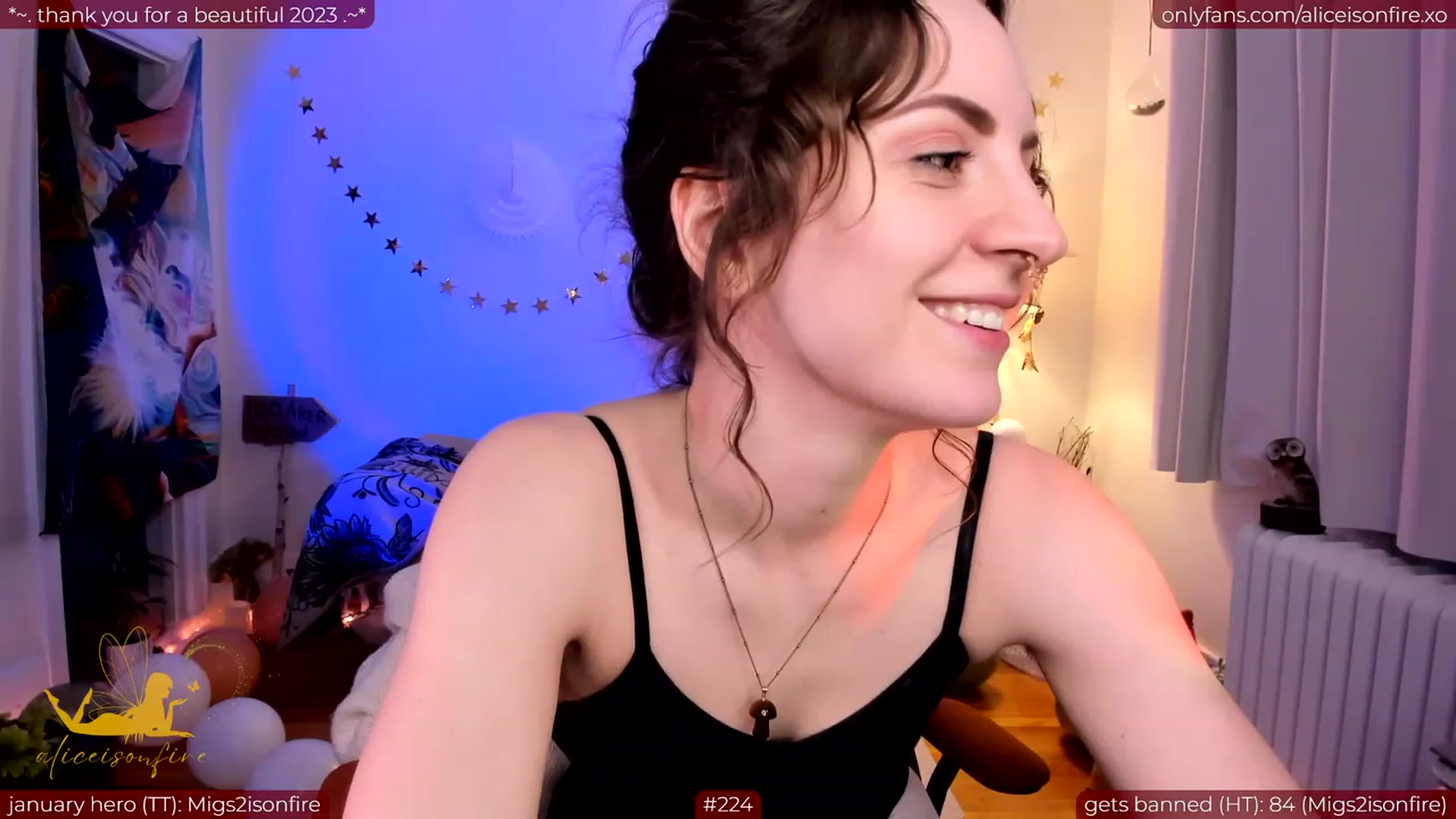 Gallery image thumbnail from aliceisonfire's myfreecams stream on, 01/24/2024, 06:43 image 13 of 20