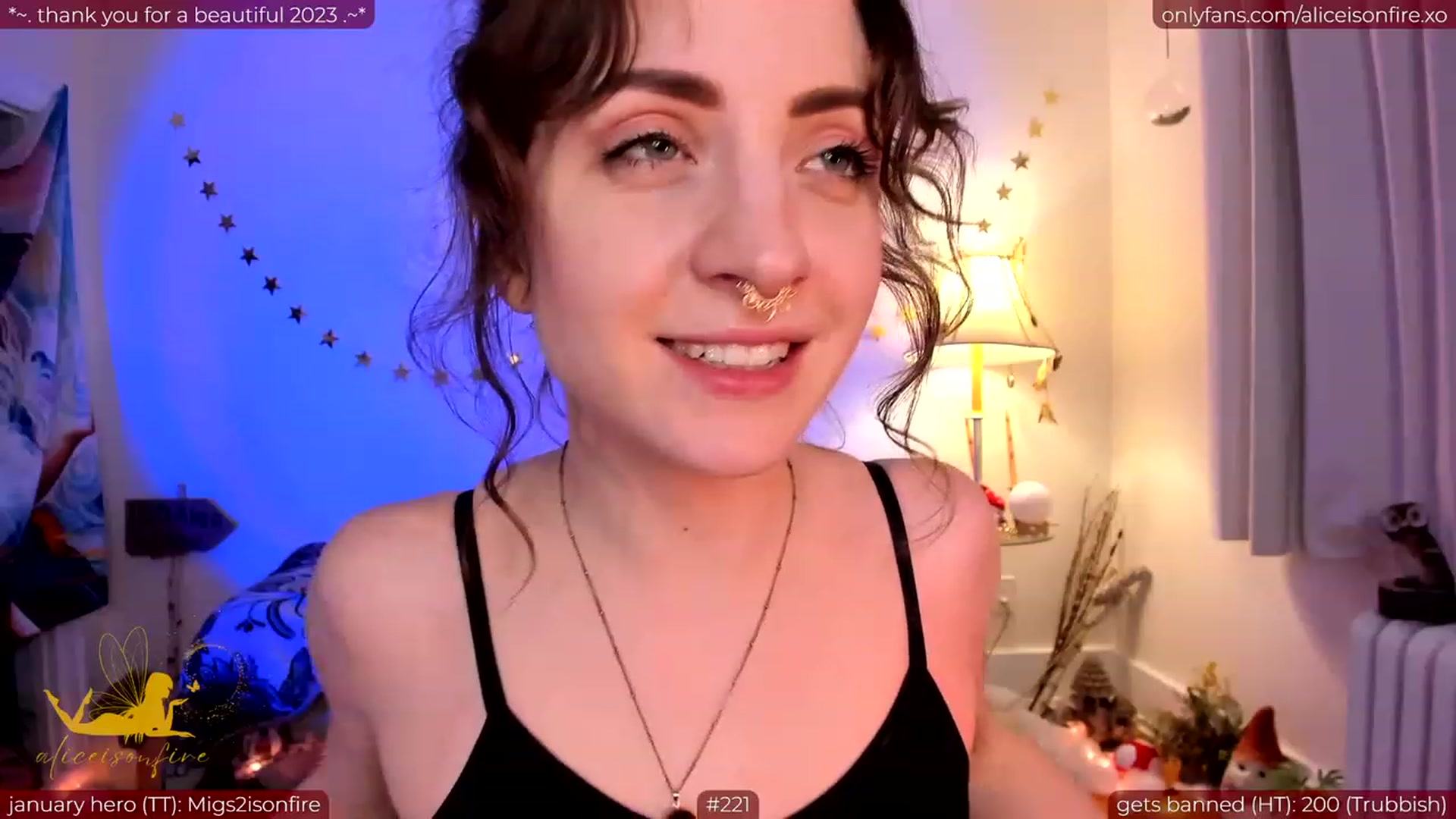 Gallery image thumbnail from aliceisonfire's myfreecams stream on, 01/24/2024, 06:43 image 18 of 20