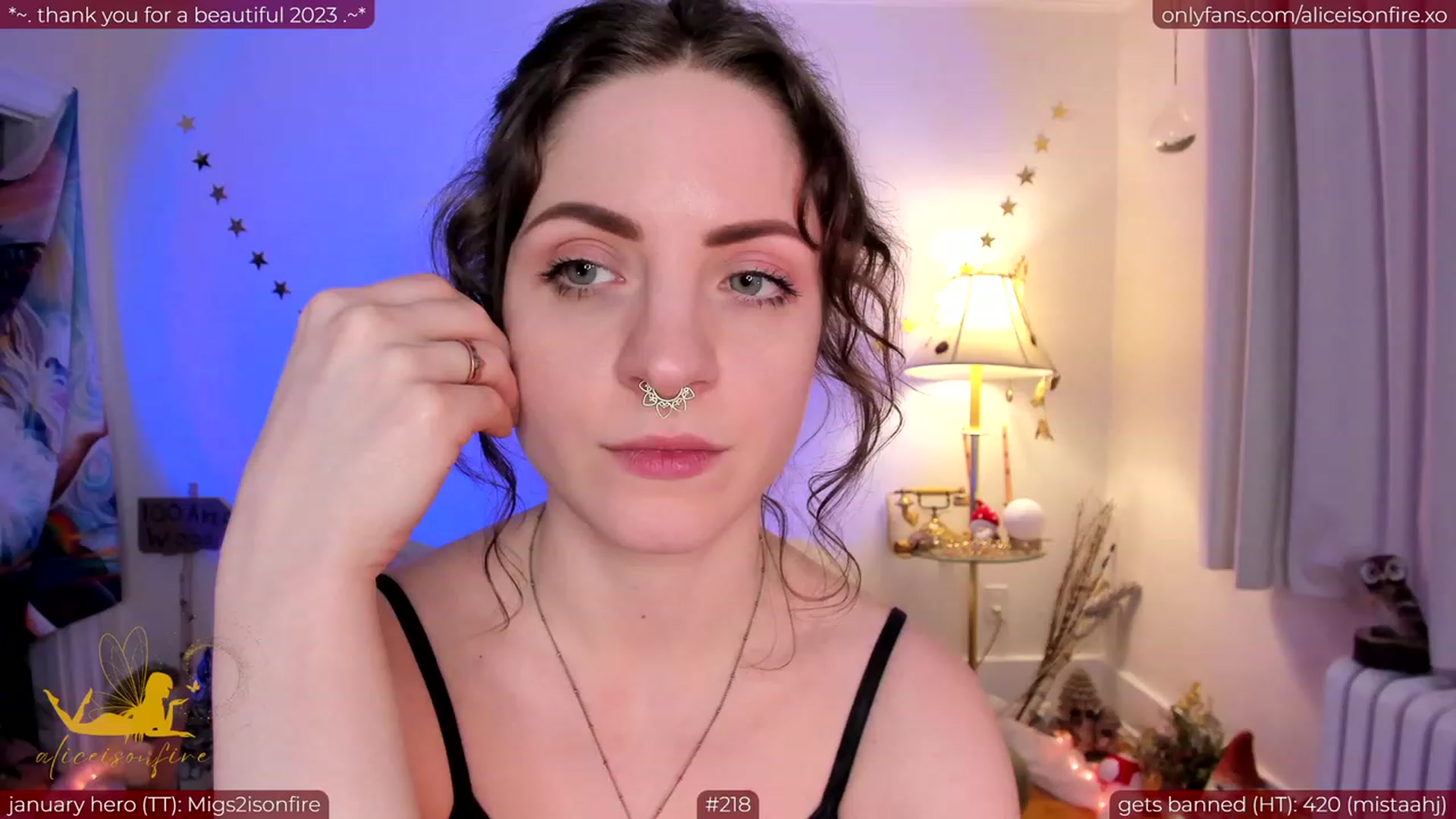 Gallery image thumbnail from aliceisonfire's myfreecams stream on, 01/24/2024, 10:36 image 1 of 20
