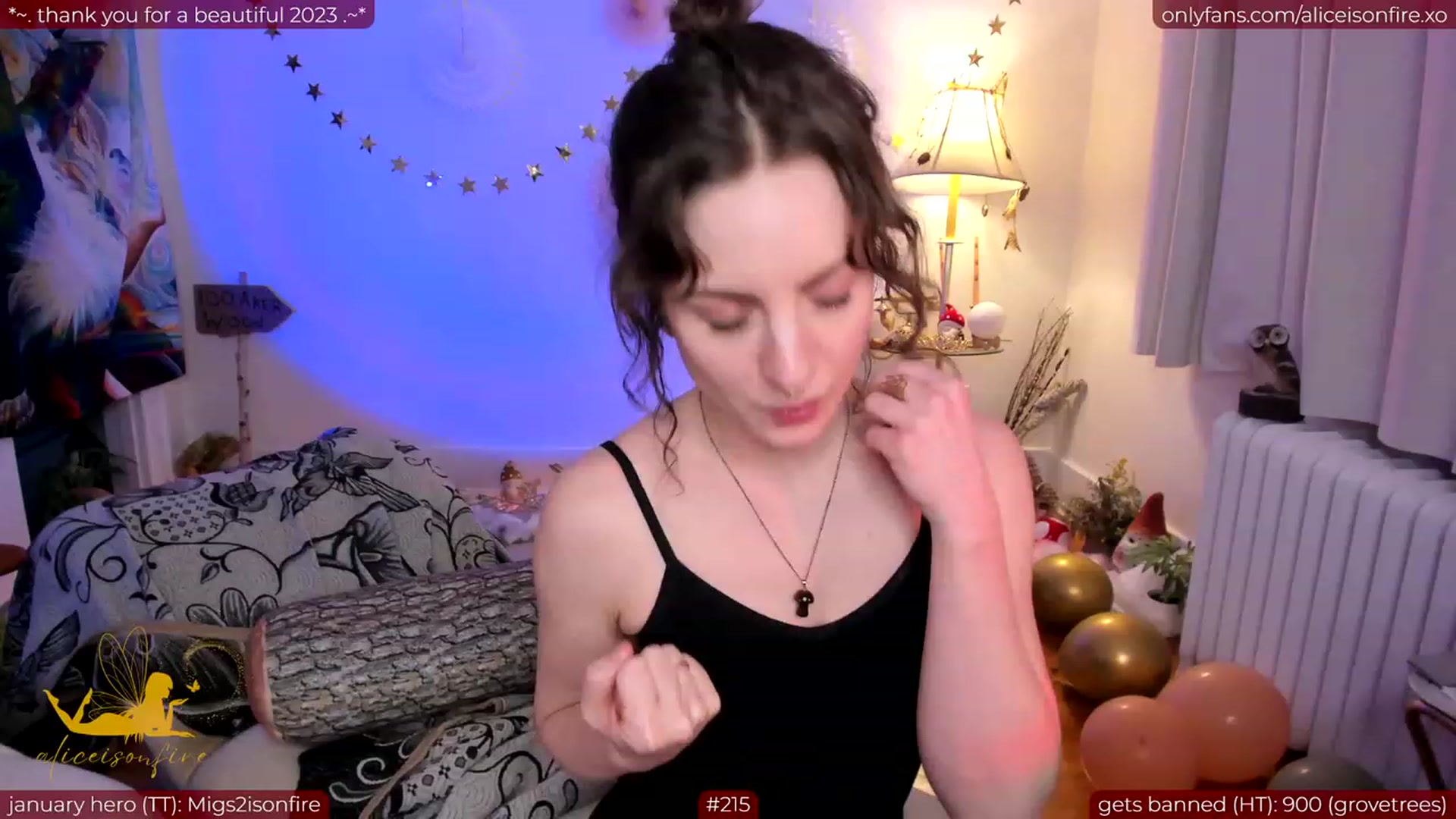Gallery image thumbnail from aliceisonfire's myfreecams stream on, 01/24/2024, 10:36 image 14 of 20