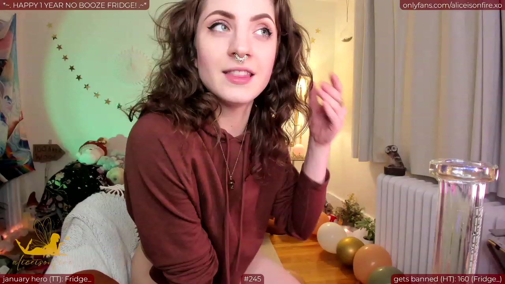 Gallery image thumbnail from aliceisonfire's myfreecams stream on, 01/30/2024, 07:00 image 15 of 20