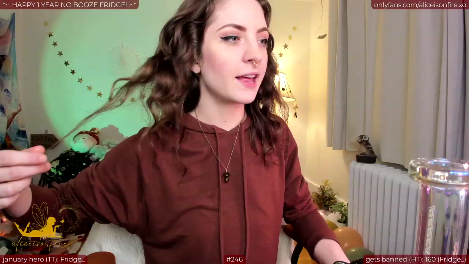 Gallery image thumbnail from aliceisonfire's myfreecams stream on, 01/30/2024, 07:00 image 4 of 20