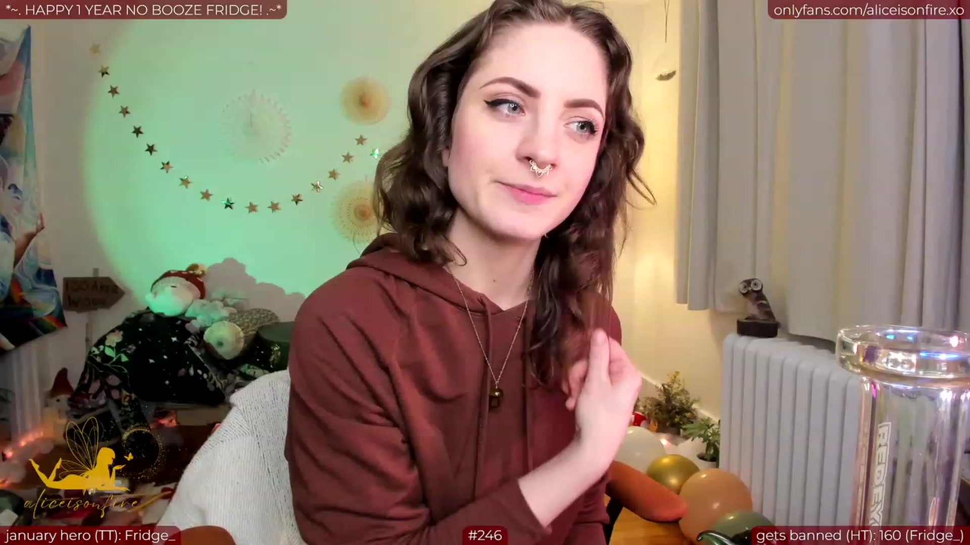 Gallery image thumbnail from aliceisonfire's myfreecams stream on, 01/30/2024, 07:00 image 3 of 20