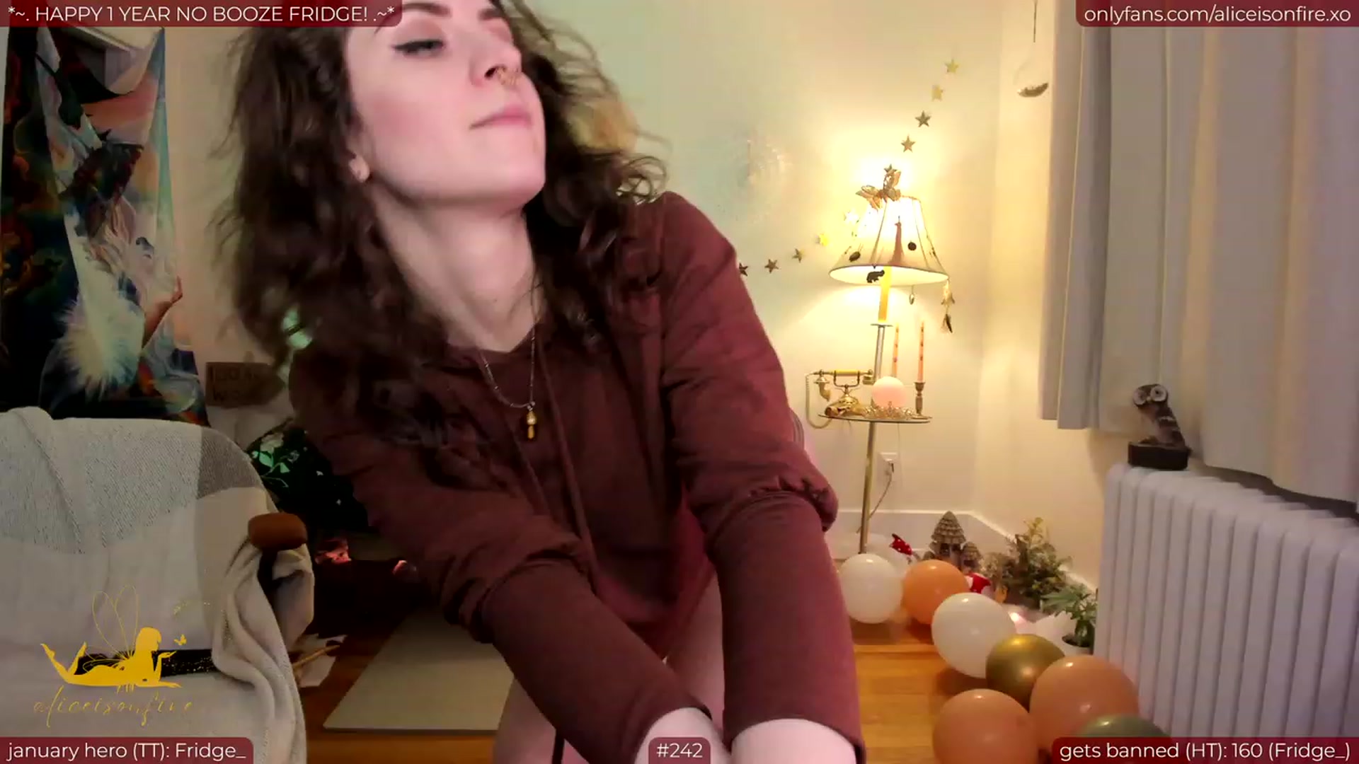 Gallery image thumbnail from aliceisonfire's myfreecams stream on, 01/30/2024, 07:41 image 3 of 20