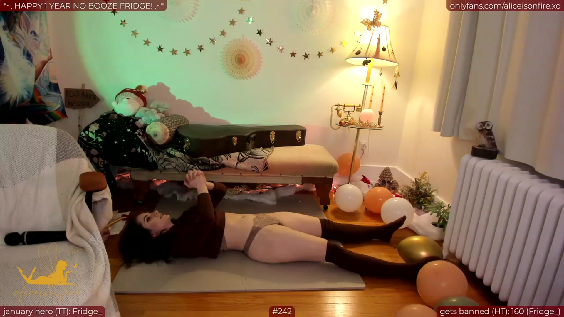 Gallery image thumbnail from aliceisonfire's myfreecams stream on, 01/30/2024, 07:41 image 6 of 20