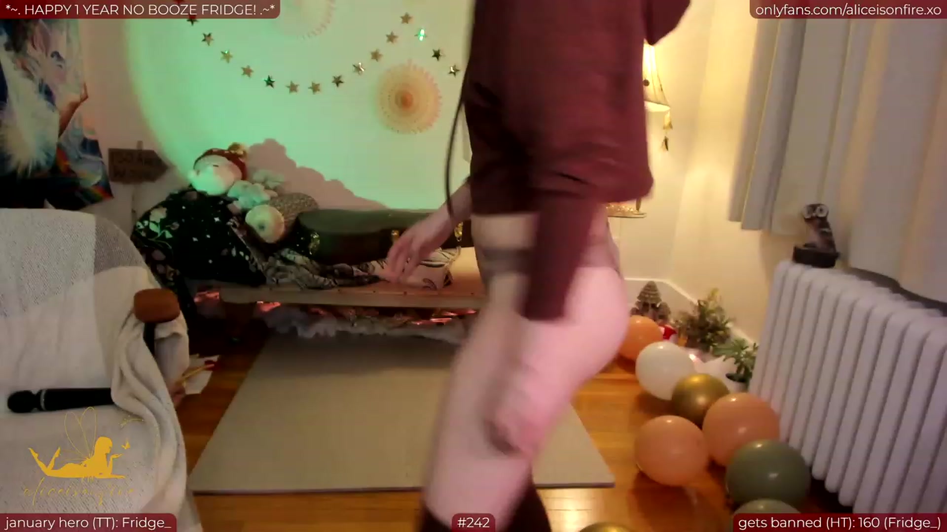 Gallery image thumbnail from aliceisonfire's myfreecams stream on, 01/30/2024, 07:41 image 5 of 20
