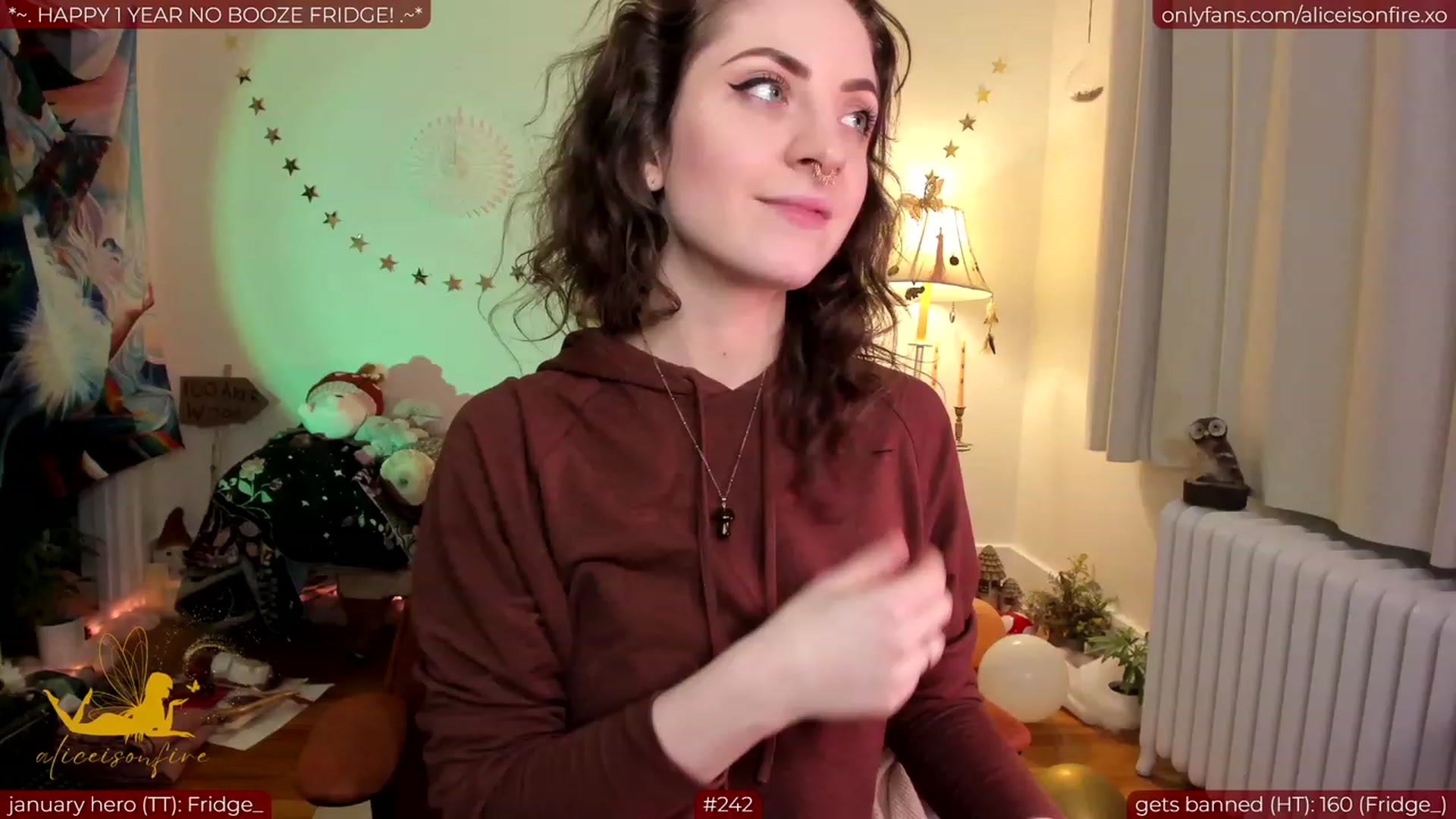 Gallery image thumbnail from aliceisonfire's myfreecams stream on, 01/30/2024, 07:41 image 18 of 20