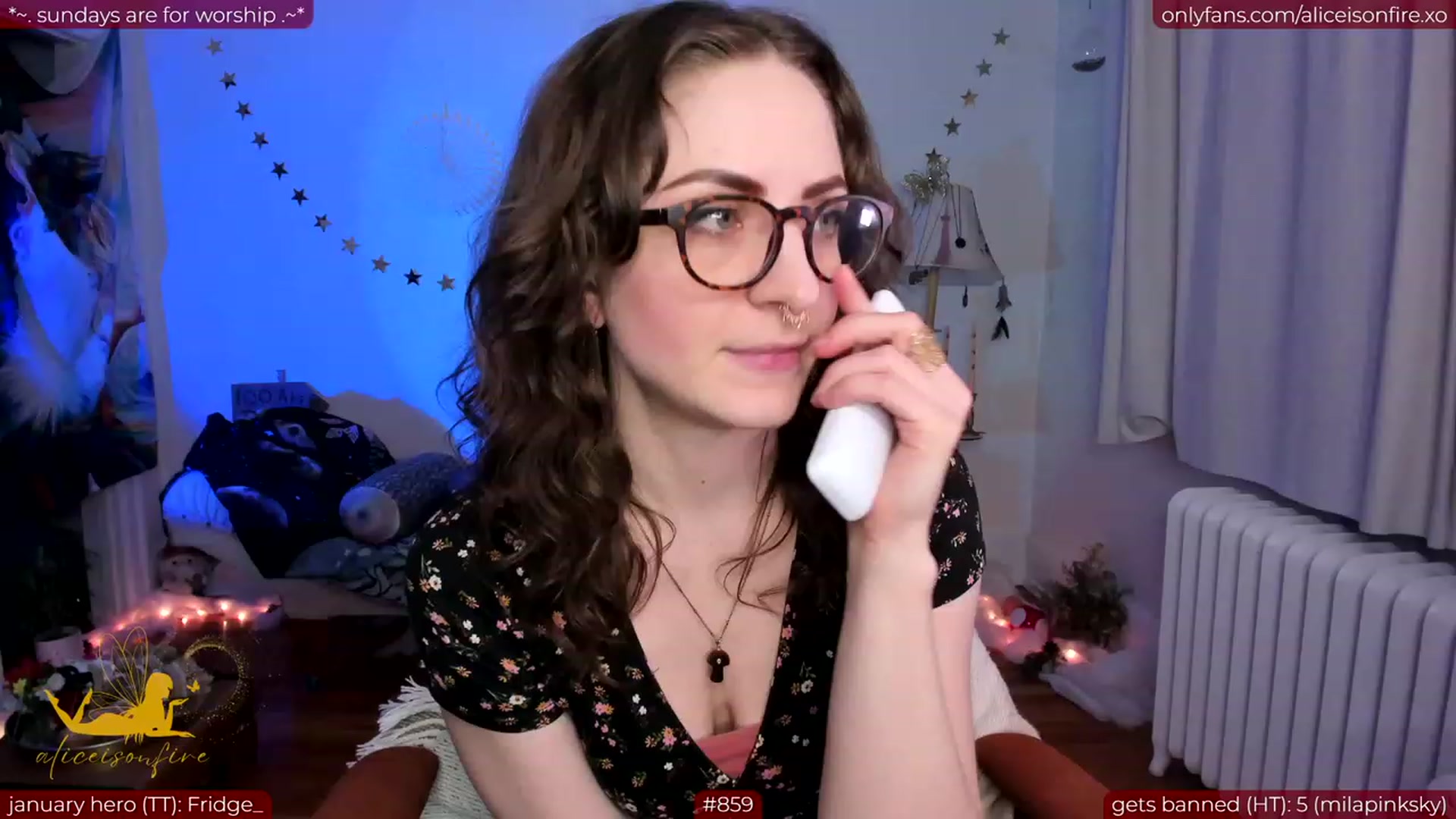 Gallery image thumbnail from aliceisonfire's myfreecams stream on, 02/05/2024, 06:09 image 1 of 20