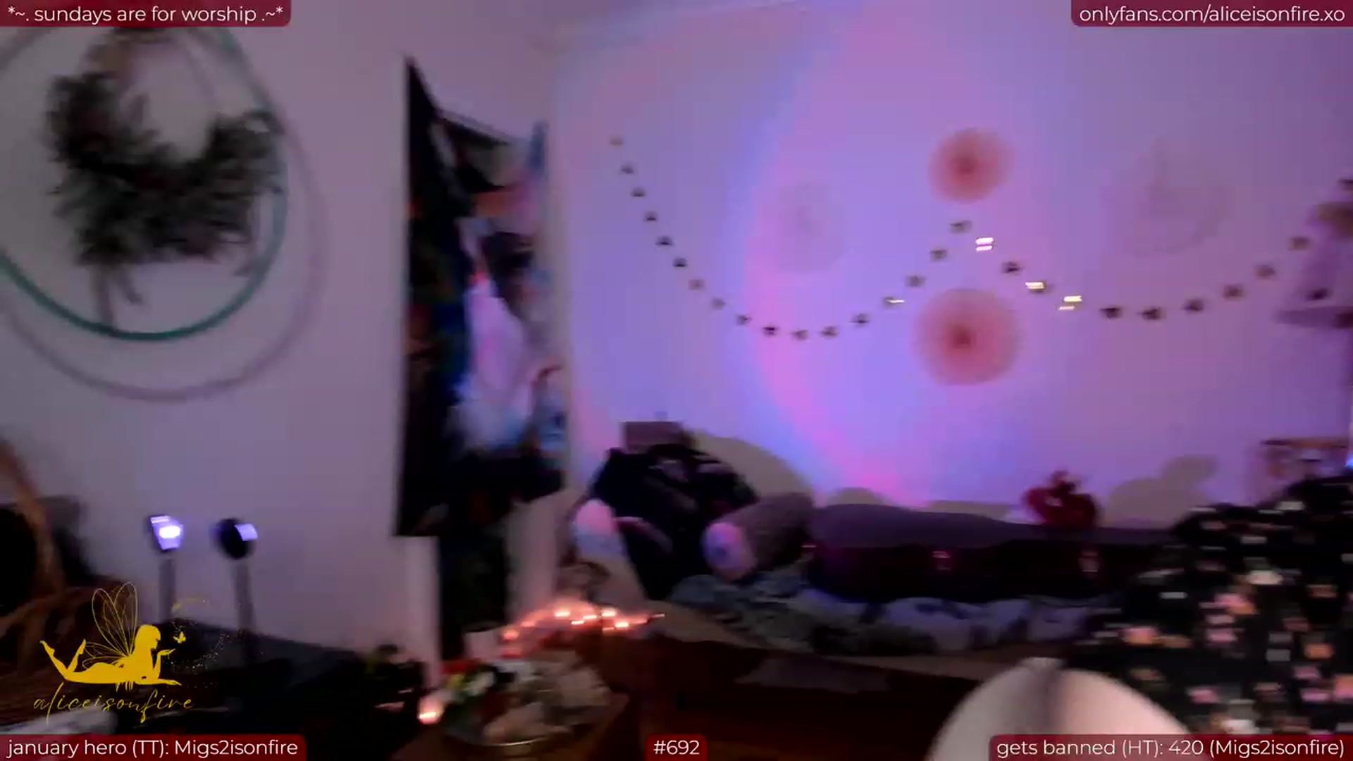 Gallery image thumbnail from aliceisonfire's myfreecams stream on, 02/05/2024, 08:08 image 8 of 20