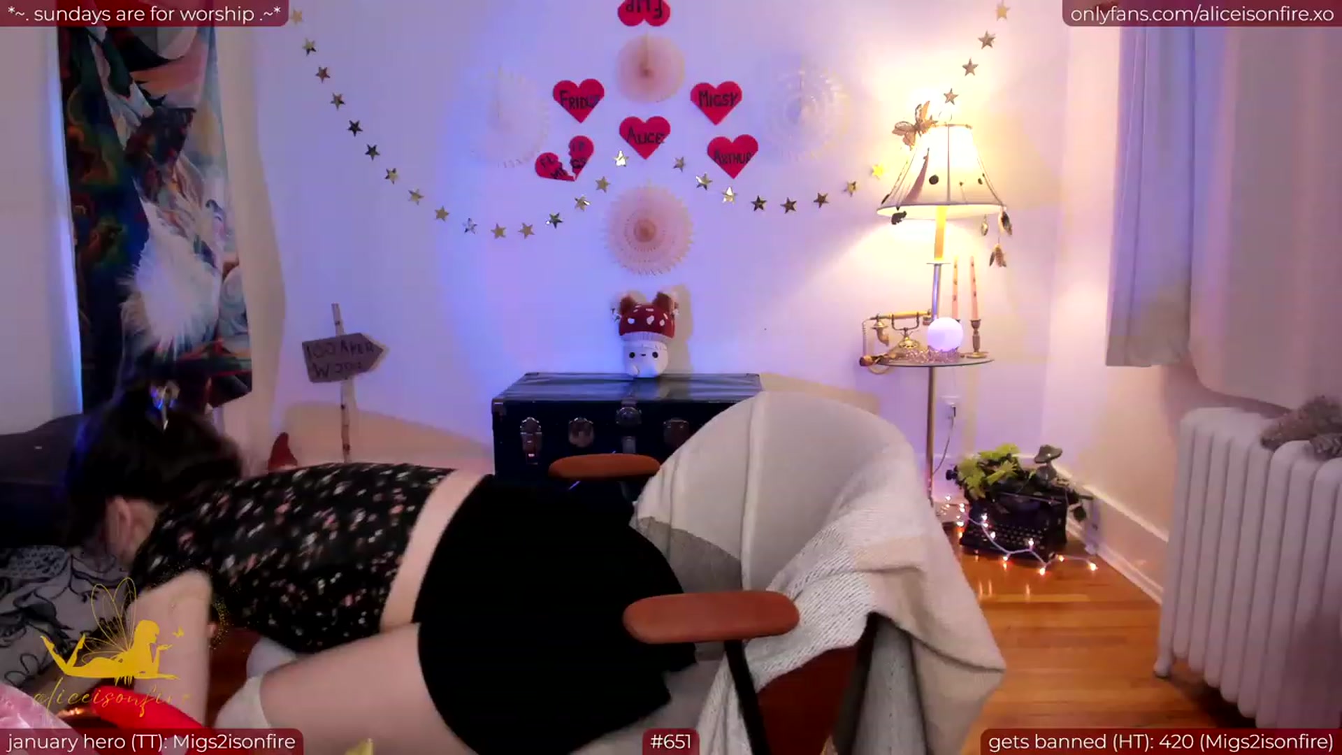 Gallery image thumbnail from aliceisonfire's myfreecams stream on, 02/05/2024, 10:22 image 10 of 20
