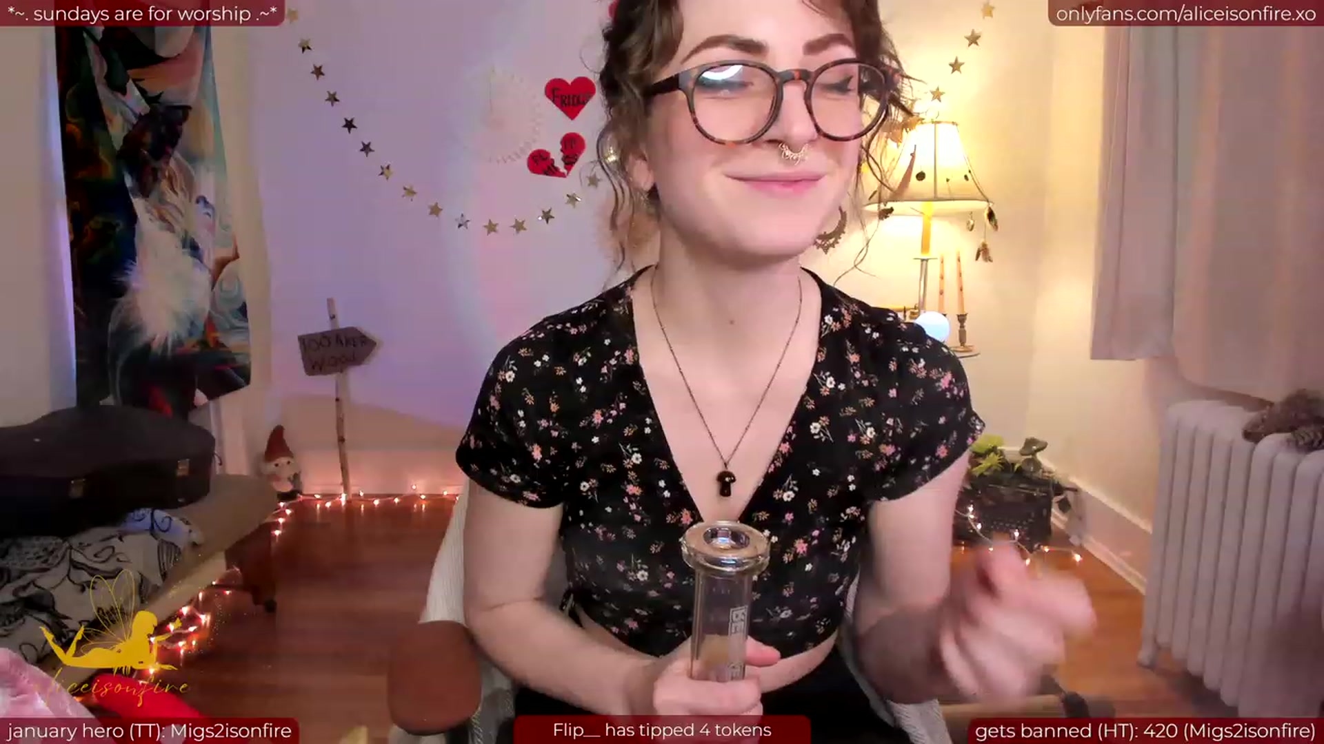 Gallery image thumbnail from aliceisonfire's myfreecams stream on, 02/05/2024, 10:22 image 9 of 20