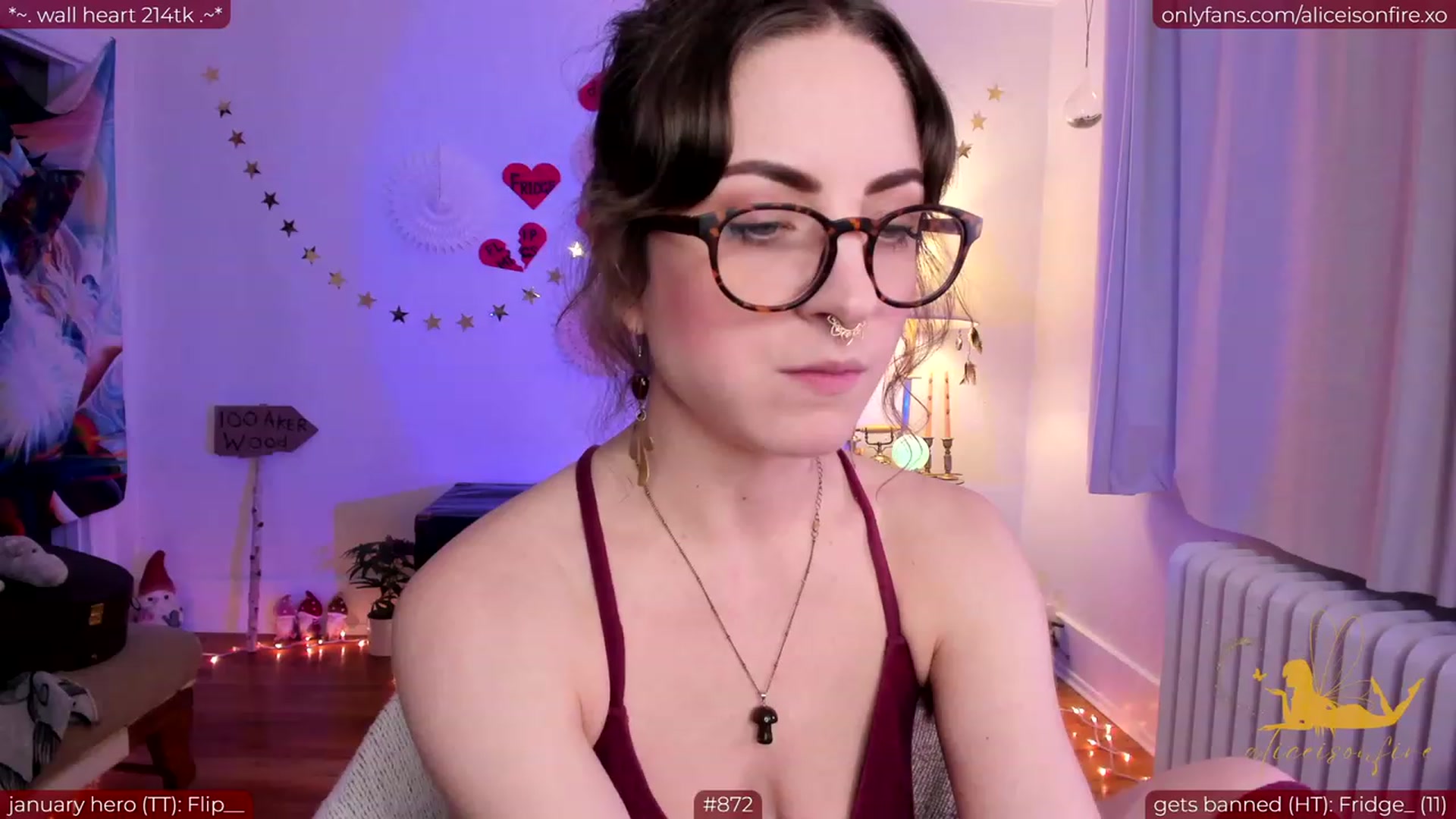 Gallery image thumbnail from aliceisonfire's myfreecams stream on, 02/07/2024, 10:44 image 2 of 20