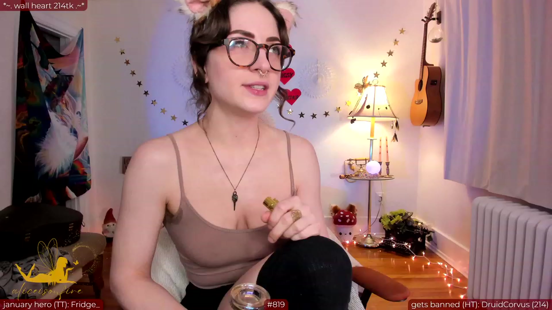 Gallery image thumbnail from aliceisonfire's myfreecams stream on, 02/09/2024, 08:26 image 8 of 20