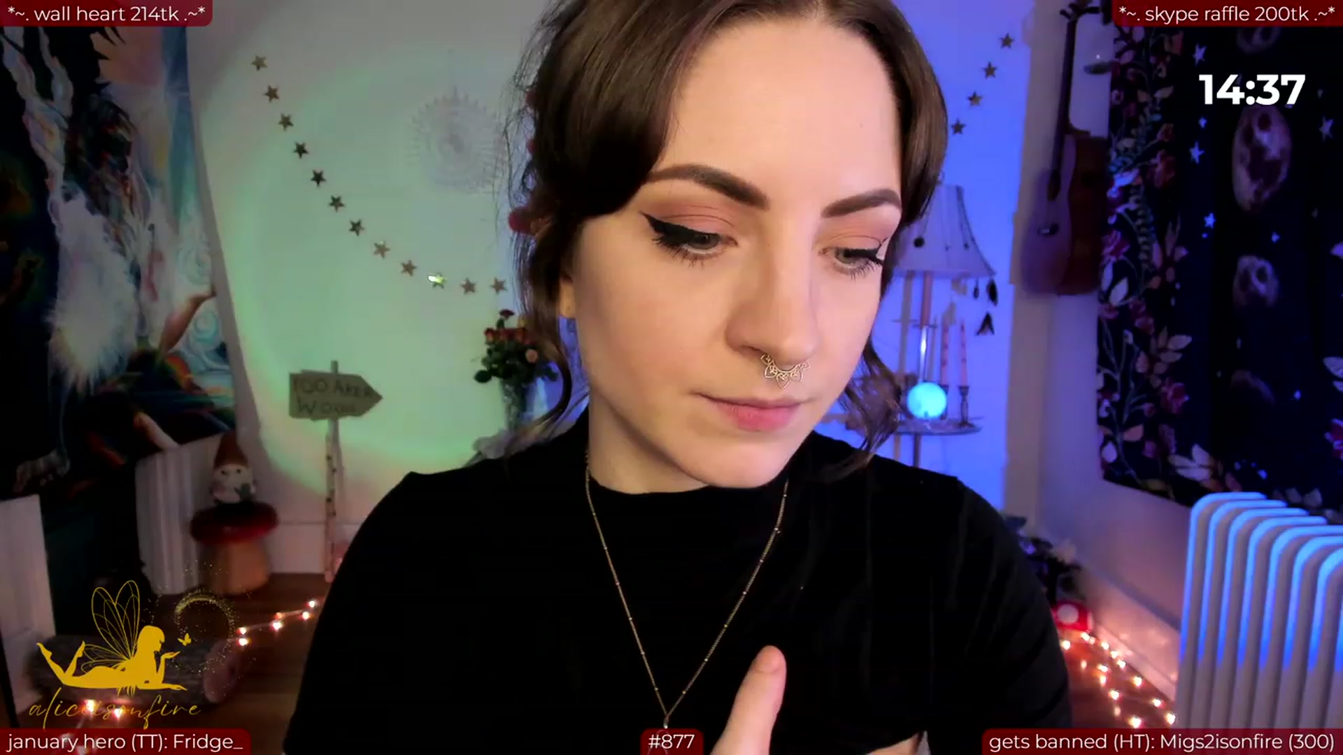 Gallery image thumbnail from aliceisonfire's myfreecams stream on, 02/13/2024, 08:16 image 18 of 20