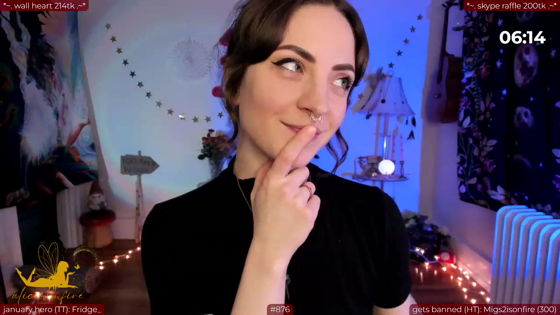 Gallery image thumbnail from aliceisonfire's myfreecams stream on, 02/13/2024, 08:16 image 19 of 20