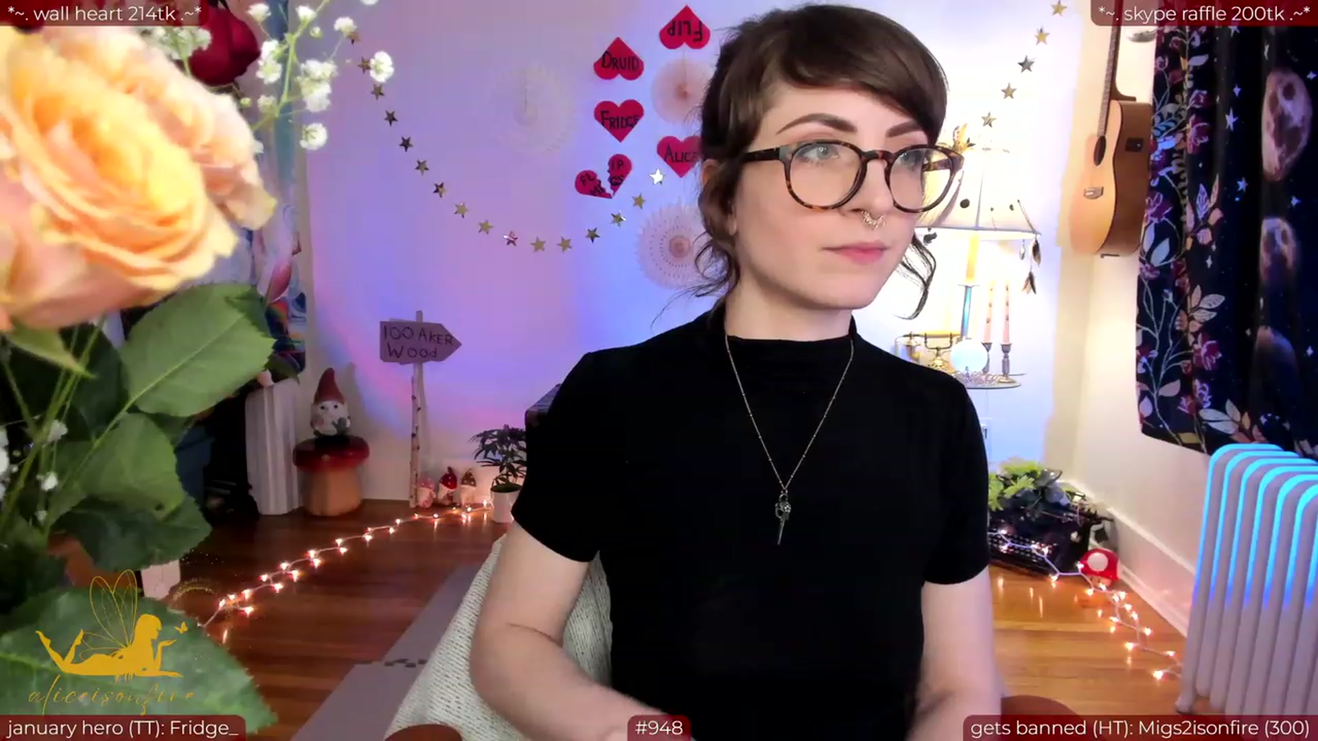 Gallery image thumbnail from aliceisonfire's myfreecams stream on, 02/13/2024, 08:16 image 10 of 20