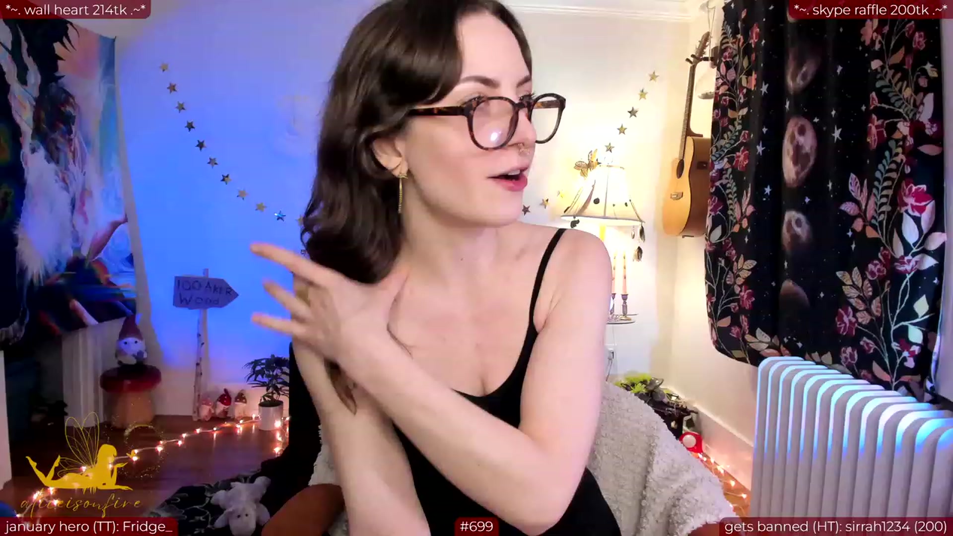 Gallery image thumbnail from aliceisonfire's myfreecams stream on, 02/14/2024, 06:14 image 5 of 20