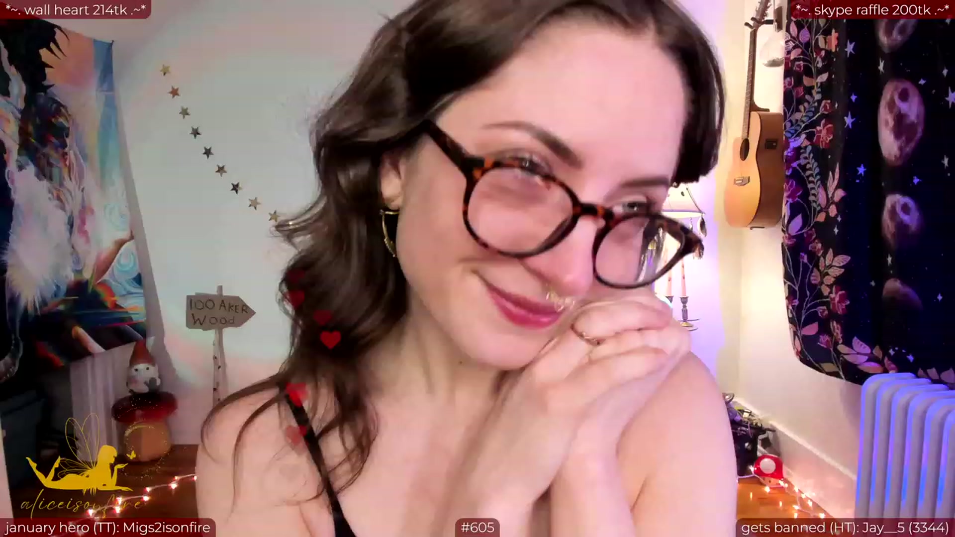 Gallery image thumbnail from aliceisonfire's myfreecams stream on, 02/14/2024, 06:14 image 10 of 20