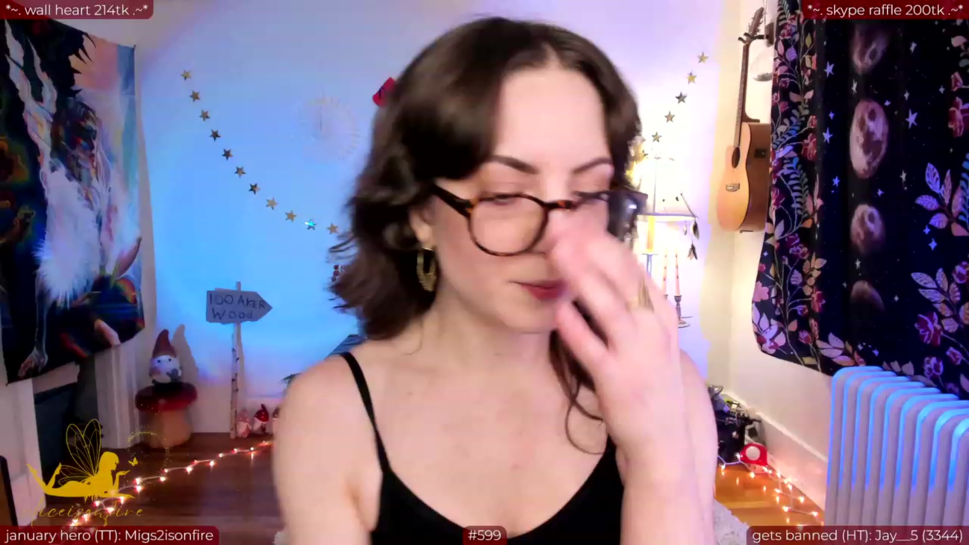 Gallery image thumbnail from aliceisonfire's myfreecams stream on, 02/14/2024, 06:14 image 14 of 20